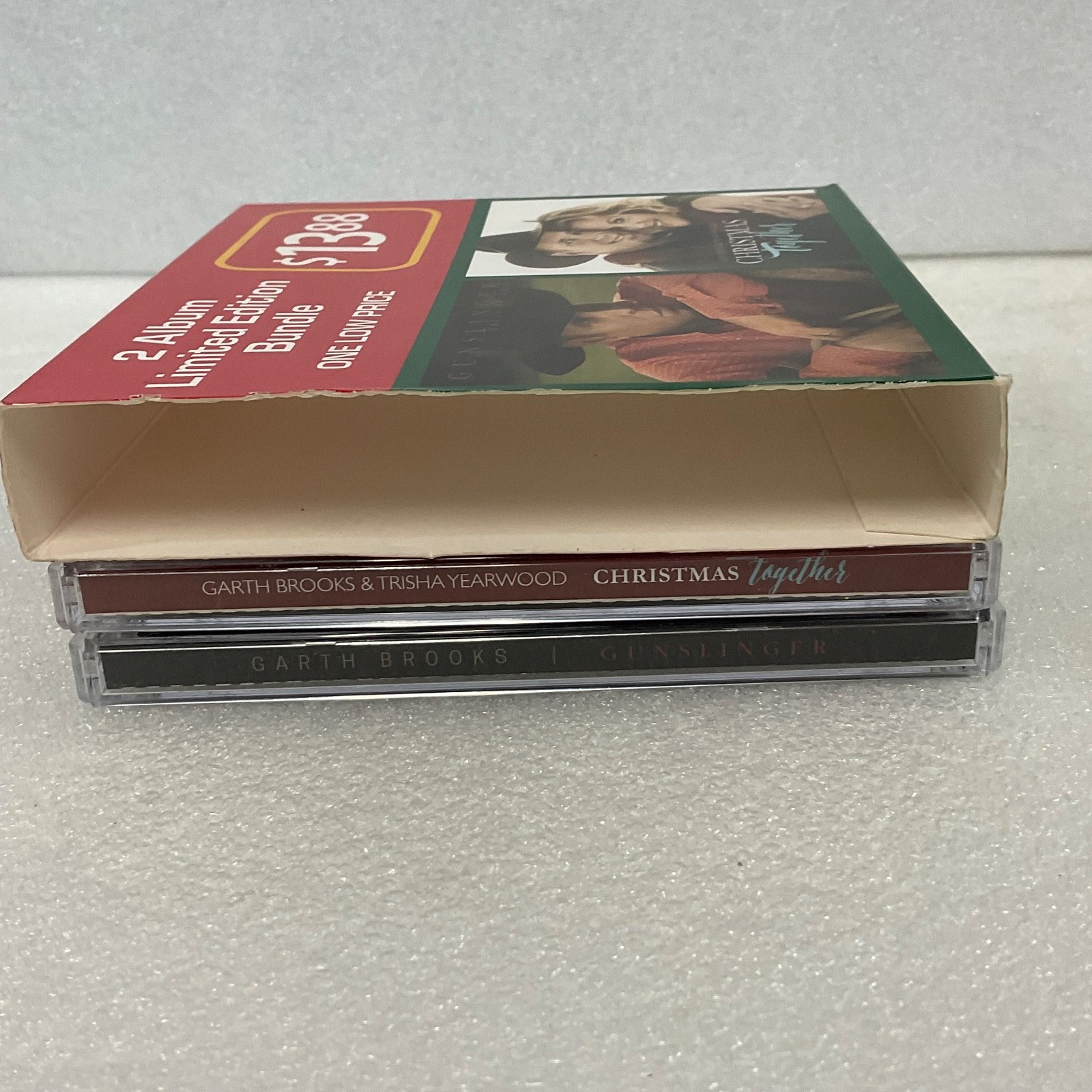 Garth Brooks Trisha Yearwood 2 Album Bundle Gunslinger & Christmas Together CD - Image 3