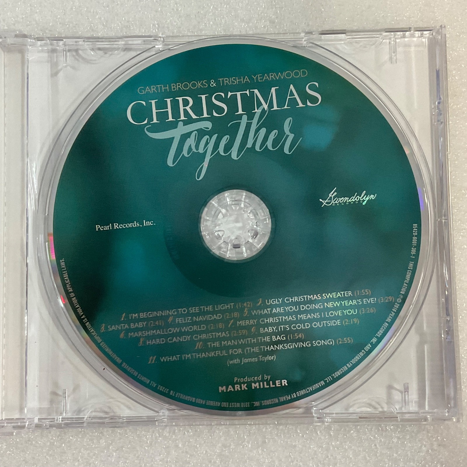 Garth Brooks Trisha Yearwood 2 Album Bundle Gunslinger & Christmas Together CD - Image 12