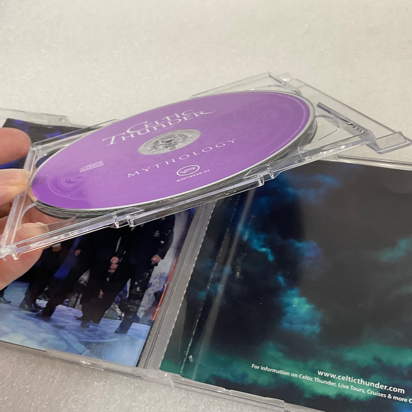 Celtic Thunder Mythology Deluxe Double CD 2013 Verve B0018048-02 - Image 11