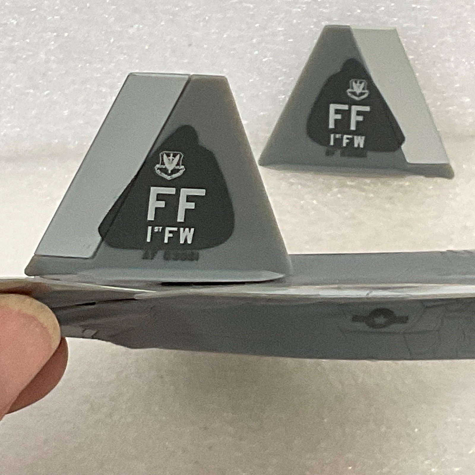 Revell 2011 F-22 Raptor Model Jet 7.5in Toy Plane Damaged Parts Missing - Image 4