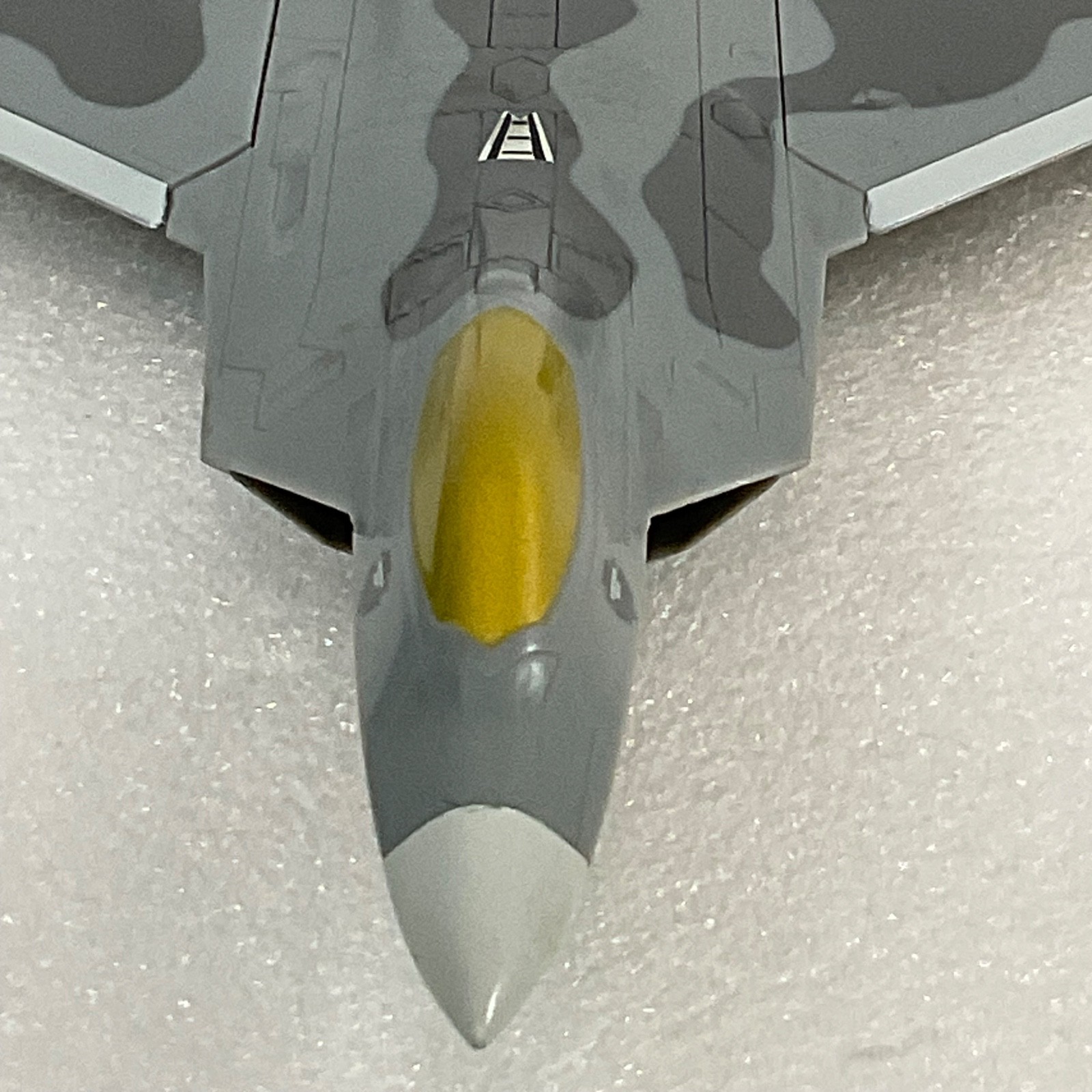 Revell 2011 F-22 Raptor Model Jet 7.5in Toy Plane Damaged Parts Missing - Image 2