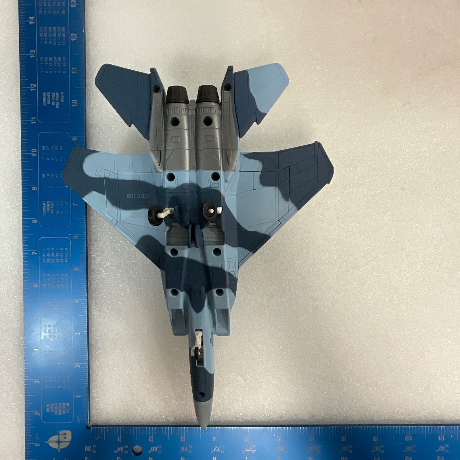 2009 Unimax F-15 Model Jet 7in Wing Span Diecast-Style Plastic Toy Aircraft - Image 2