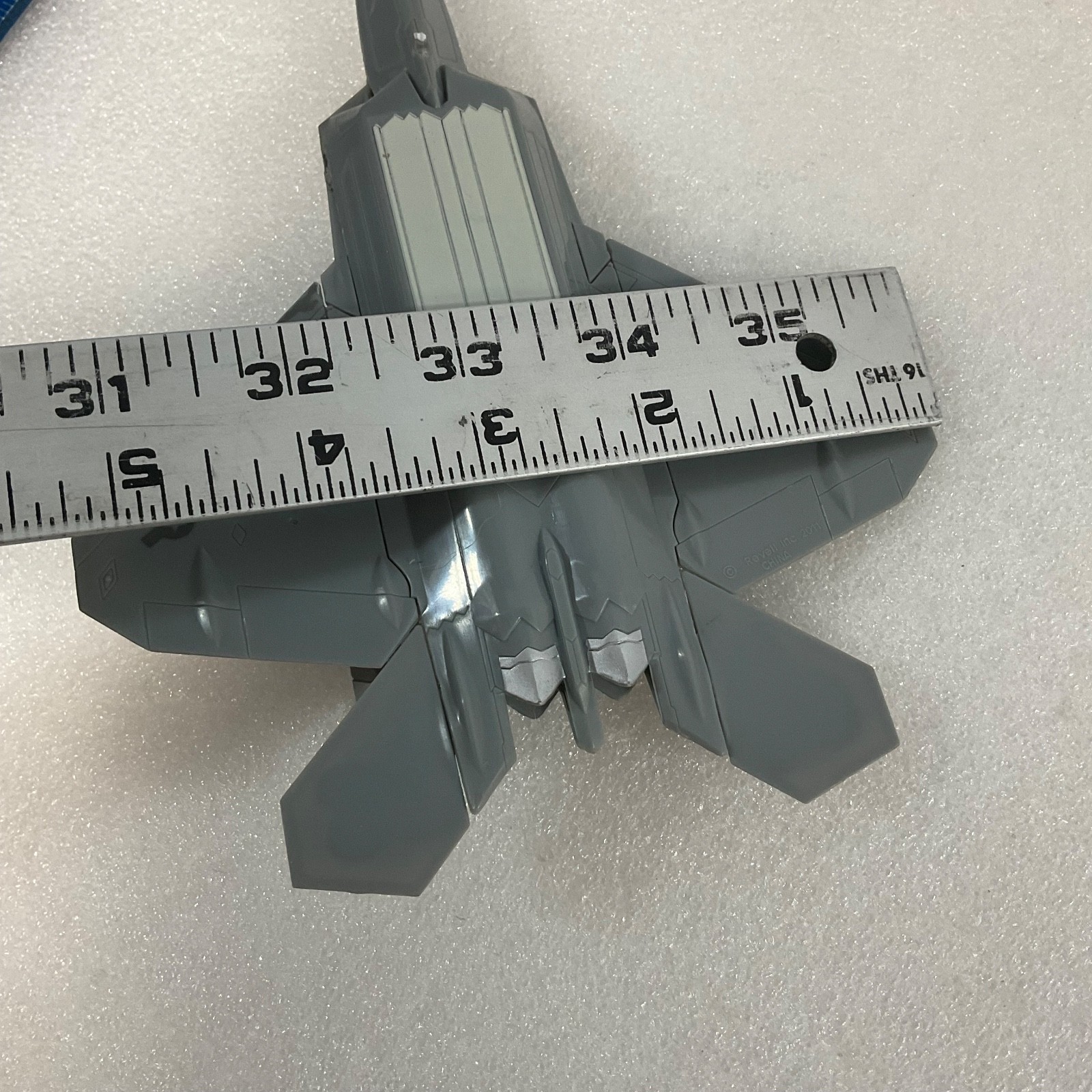 Revell 2011 F-22 Raptor Model Jet 7.5in Toy Plane Damaged Parts Missing - Image 16