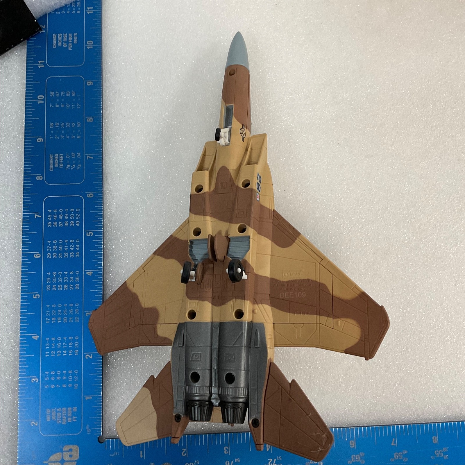2009 Unimax F-15 Fighter Jet Model 10.5in Length 7in Wingspan Desert Camo - Image 5