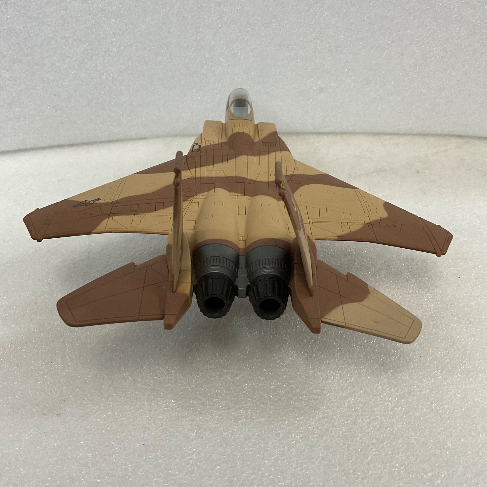 2009 Unimax F-15 Fighter Jet Model 10.5in Length 7in Wingspan Desert Camo - Image 4