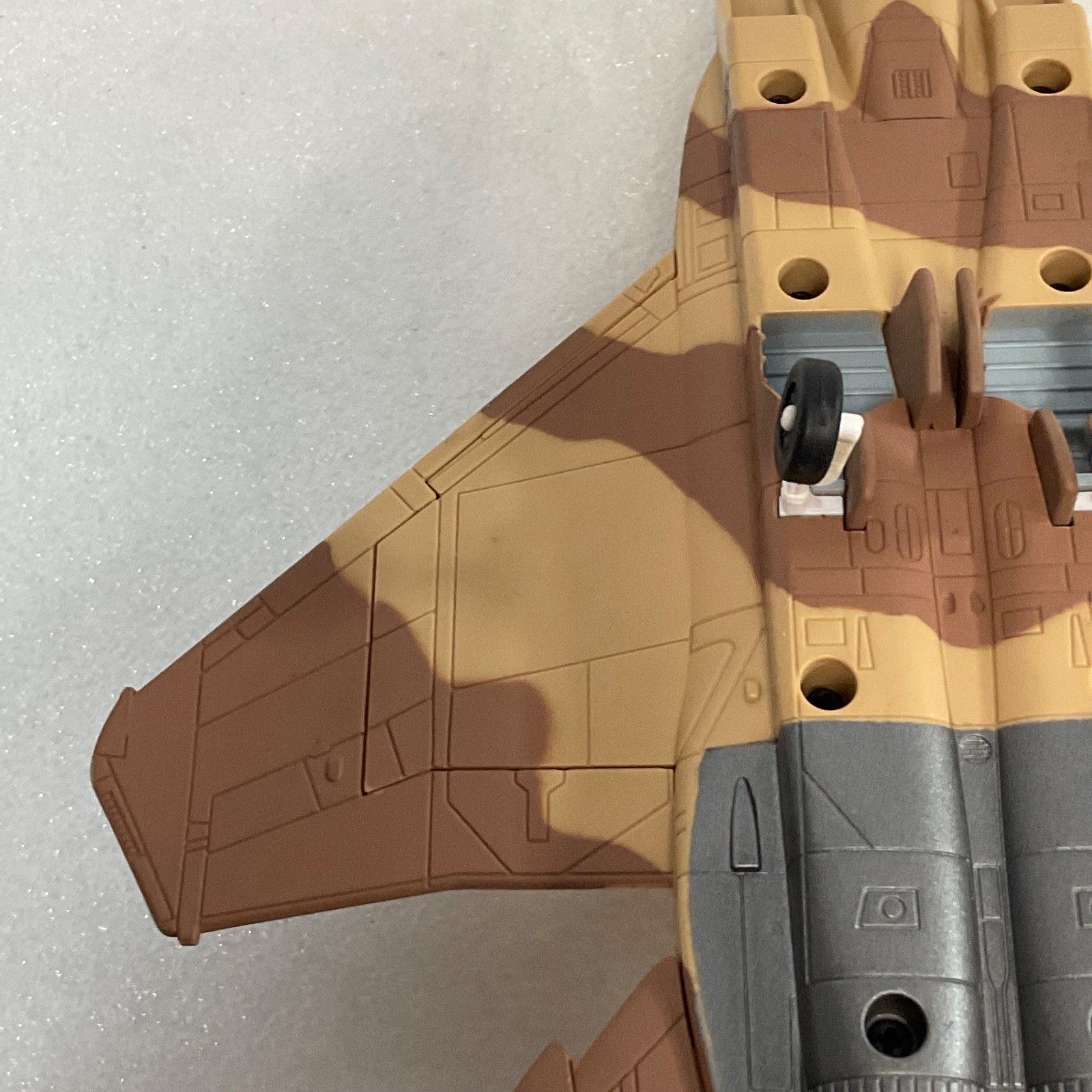 2009 Unimax F-15 Fighter Jet Model 10.5in Length 7in Wingspan Desert Camo - Image 11