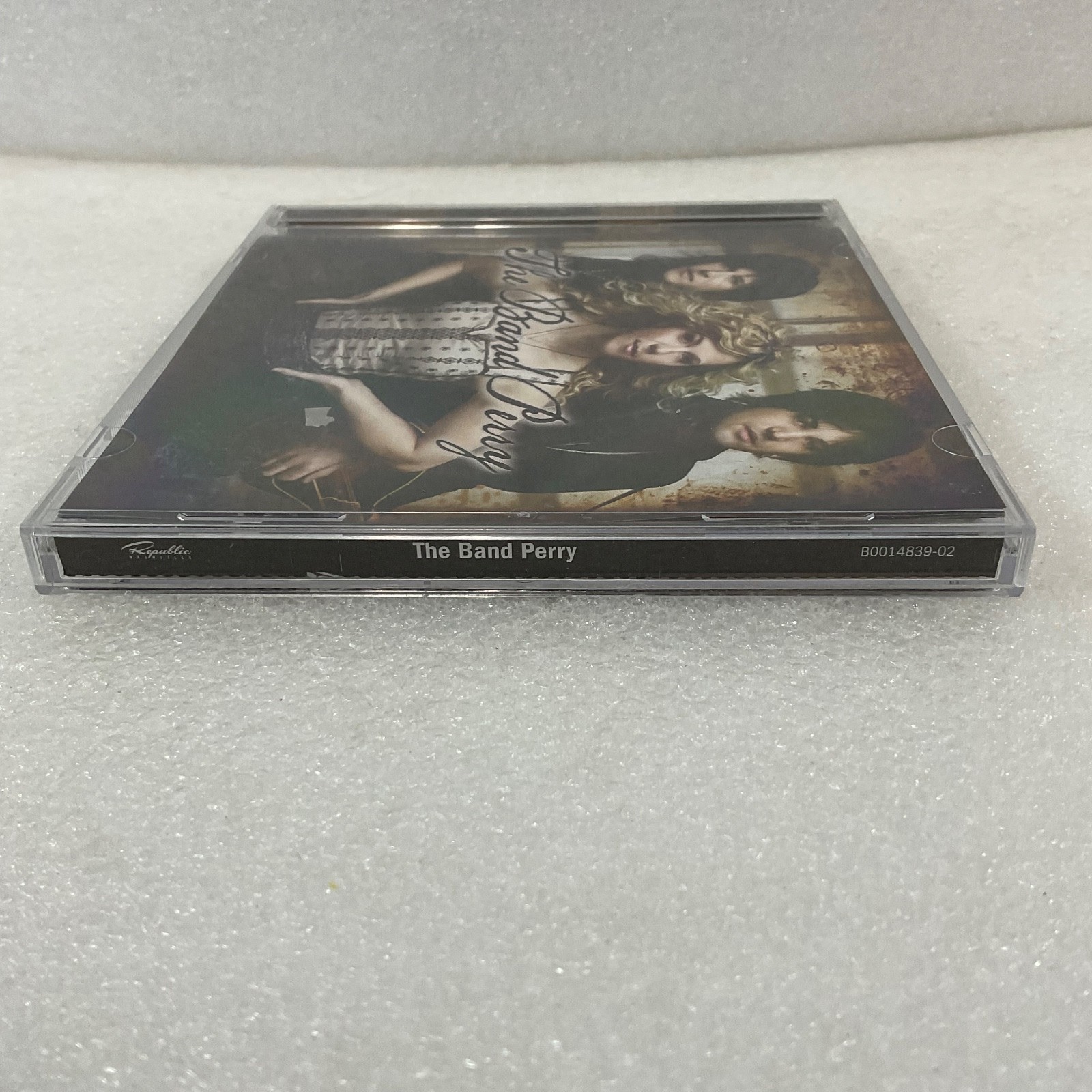 The Band Perry Self-Titled CD 2010 Republic Nashville Country Album - Image 8