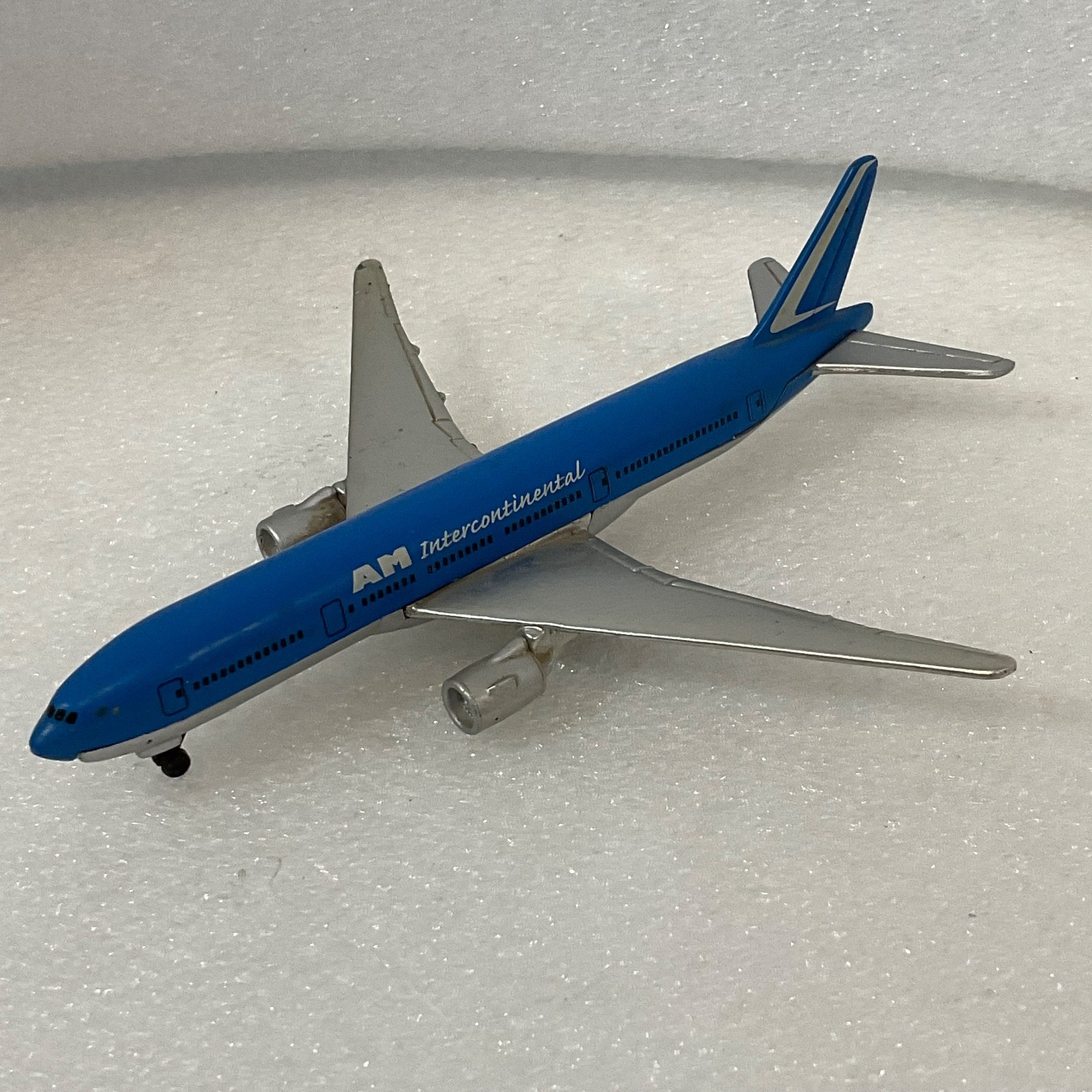 Maisto Boeing 777-200 Diecast AM Intercontinental Plane 5in Model Toy - Image 1