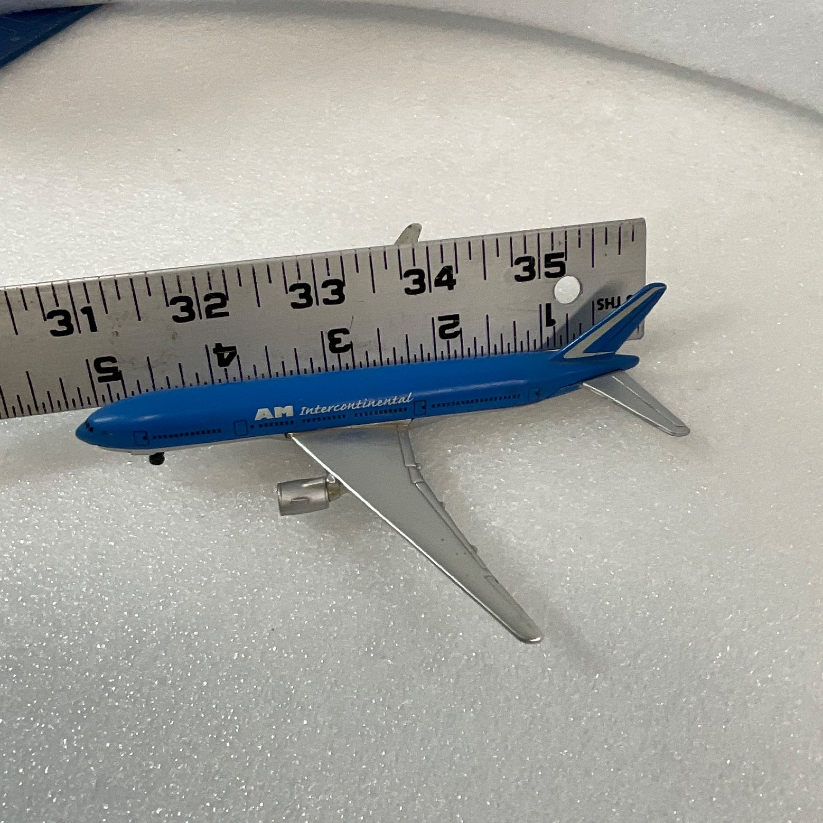 Maisto Boeing 777-200 Diecast AM Intercontinental Plane 5in Model Toy - Image 8