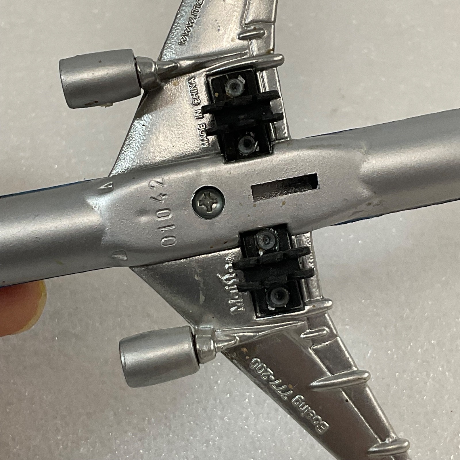 Maisto Boeing 777-200 Diecast AM Intercontinental Plane 5in Model Toy - Image 14