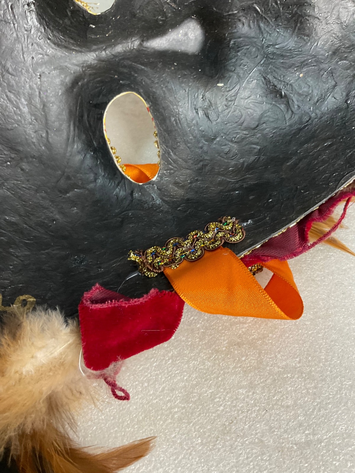 Giangurgolo Commedia dell'Arte Hand Painted Feather Masquerade Mask 11 in - Image 13