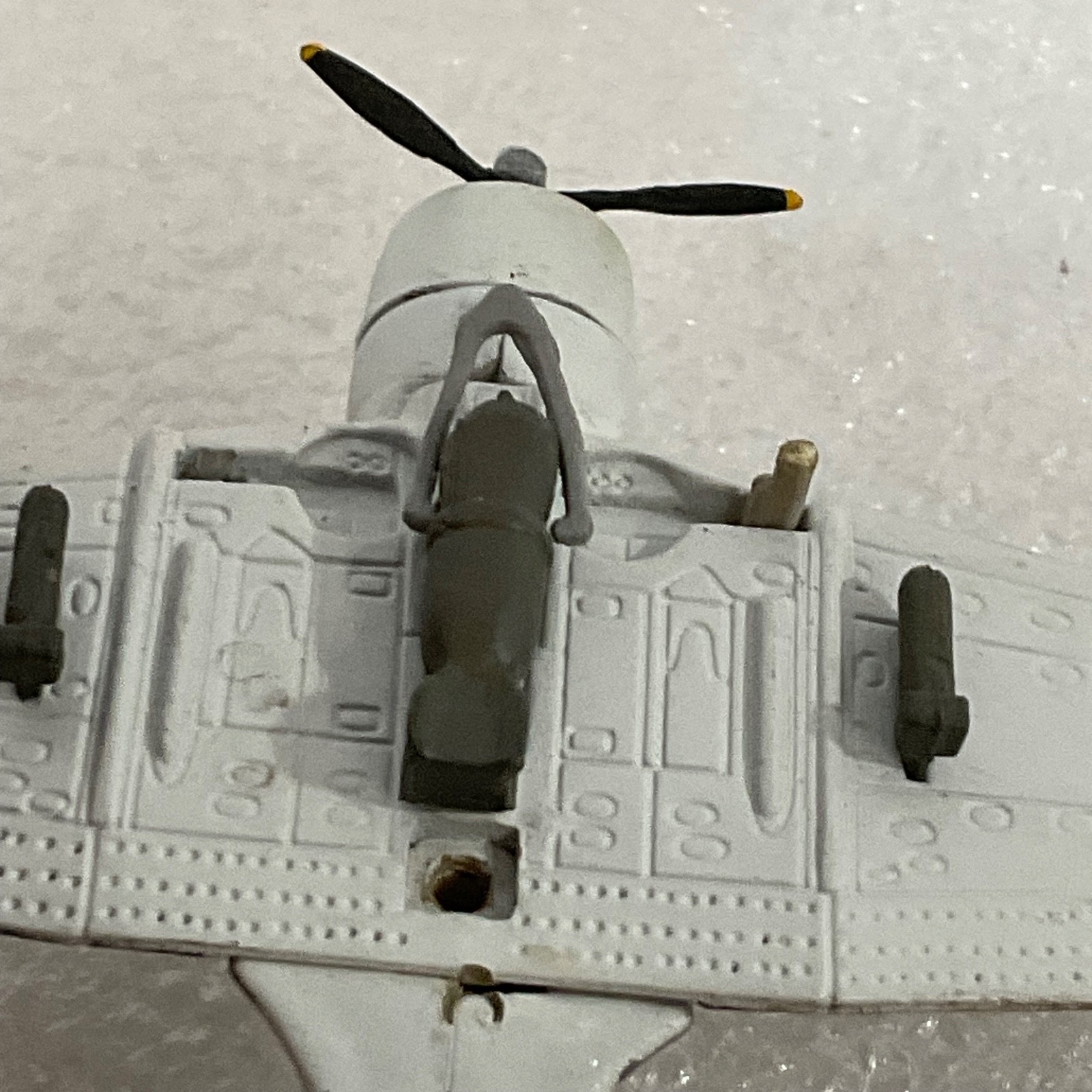 2007 20th Century Toys WWII Dive Bomber Model 3.5in Wingspan Plastic - Image 3
