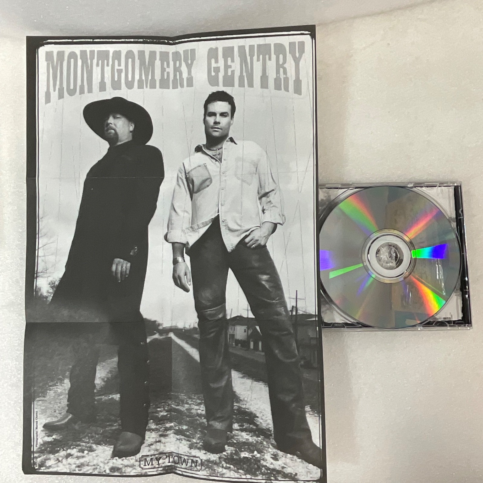 Montgomery Gentry My Town CD 2002 Columbia Country Rock Album - Image 15