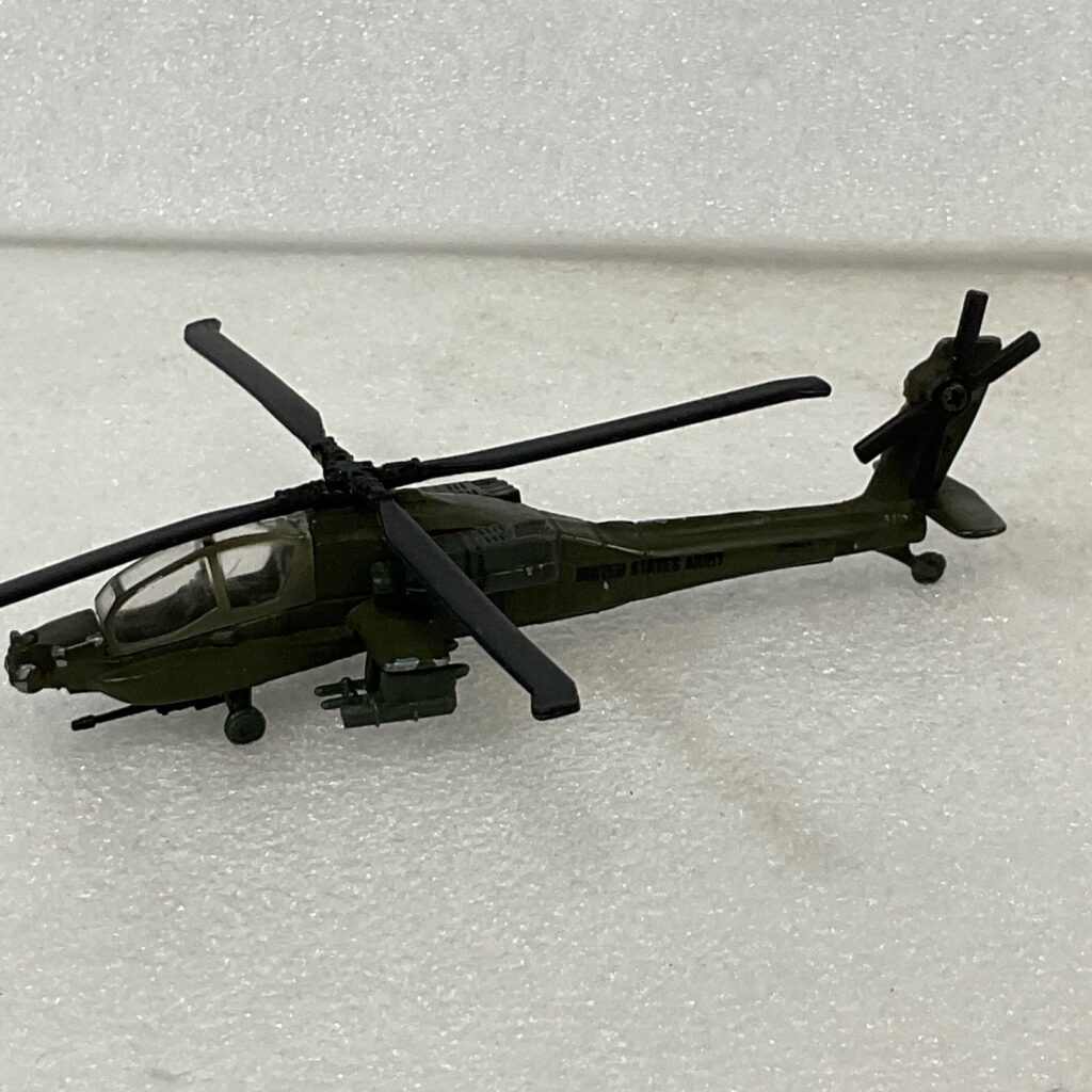 Maisto AH-64 Apache Helicopter Diecast Model 7in United States Army Green - Image 1