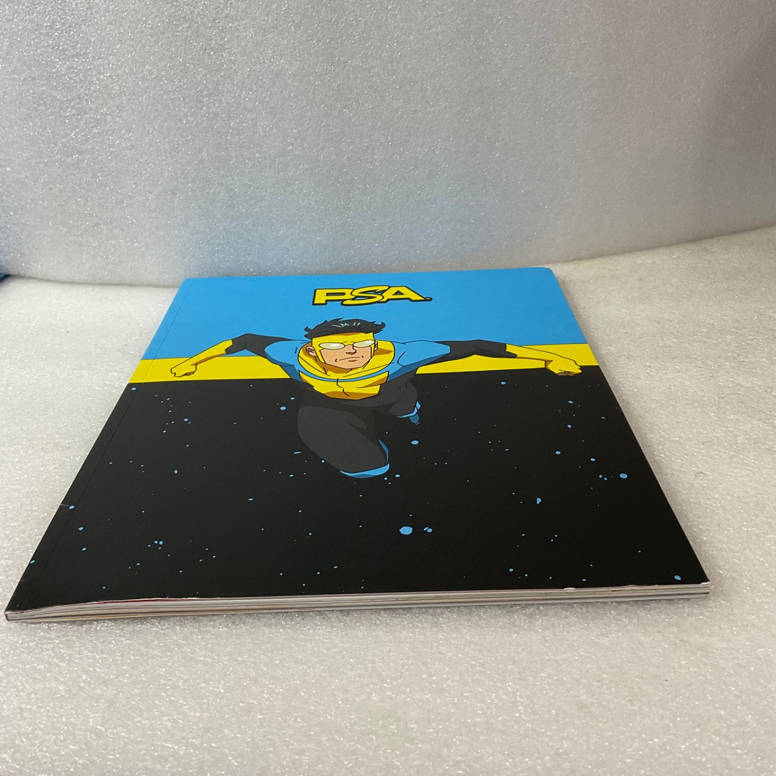 PSA Magazine January 2026 Vol 22 Invincible Cover Variant Single Issue - Image 3