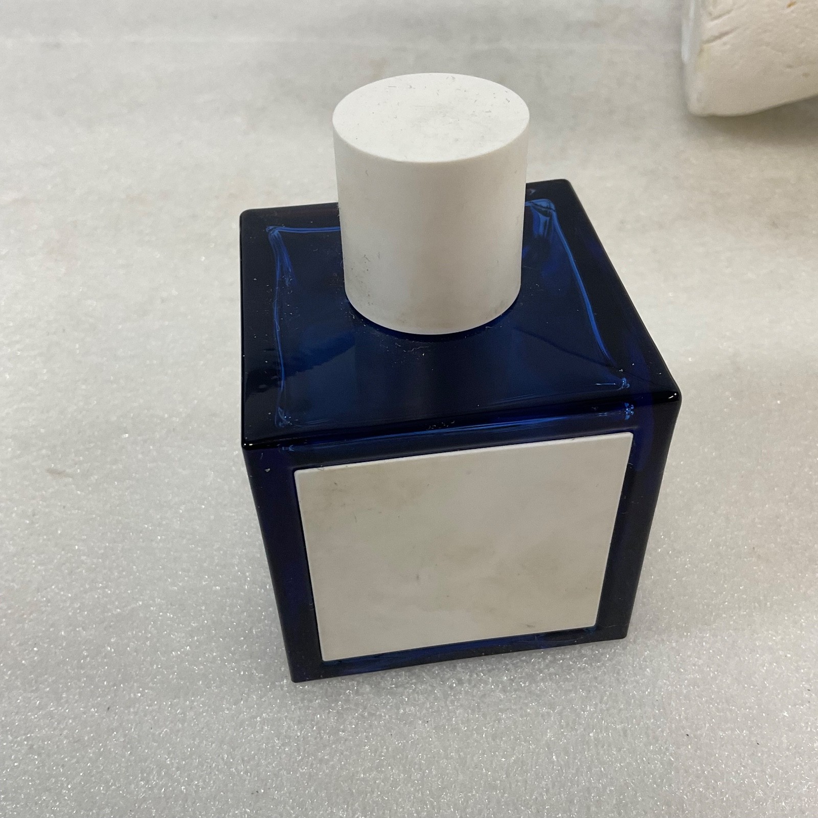 Lacoste Live Perfume Bottle 3.3oz Empty Cube Design Collectible Display - Image 4