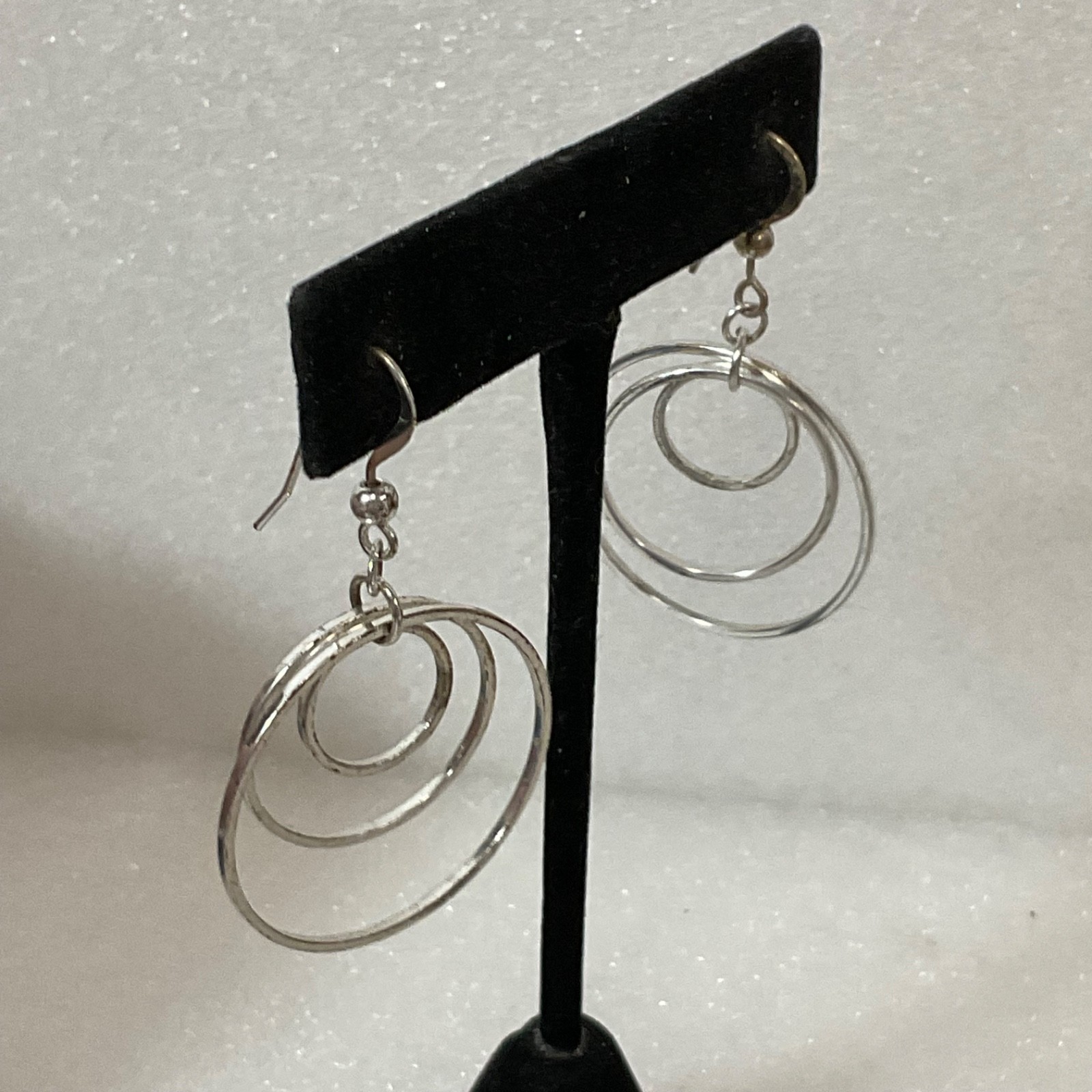 Vintage Silver Tone Triple Hoop Dangle Earrings 2in 4.15g Lightweight Modern - Image 4