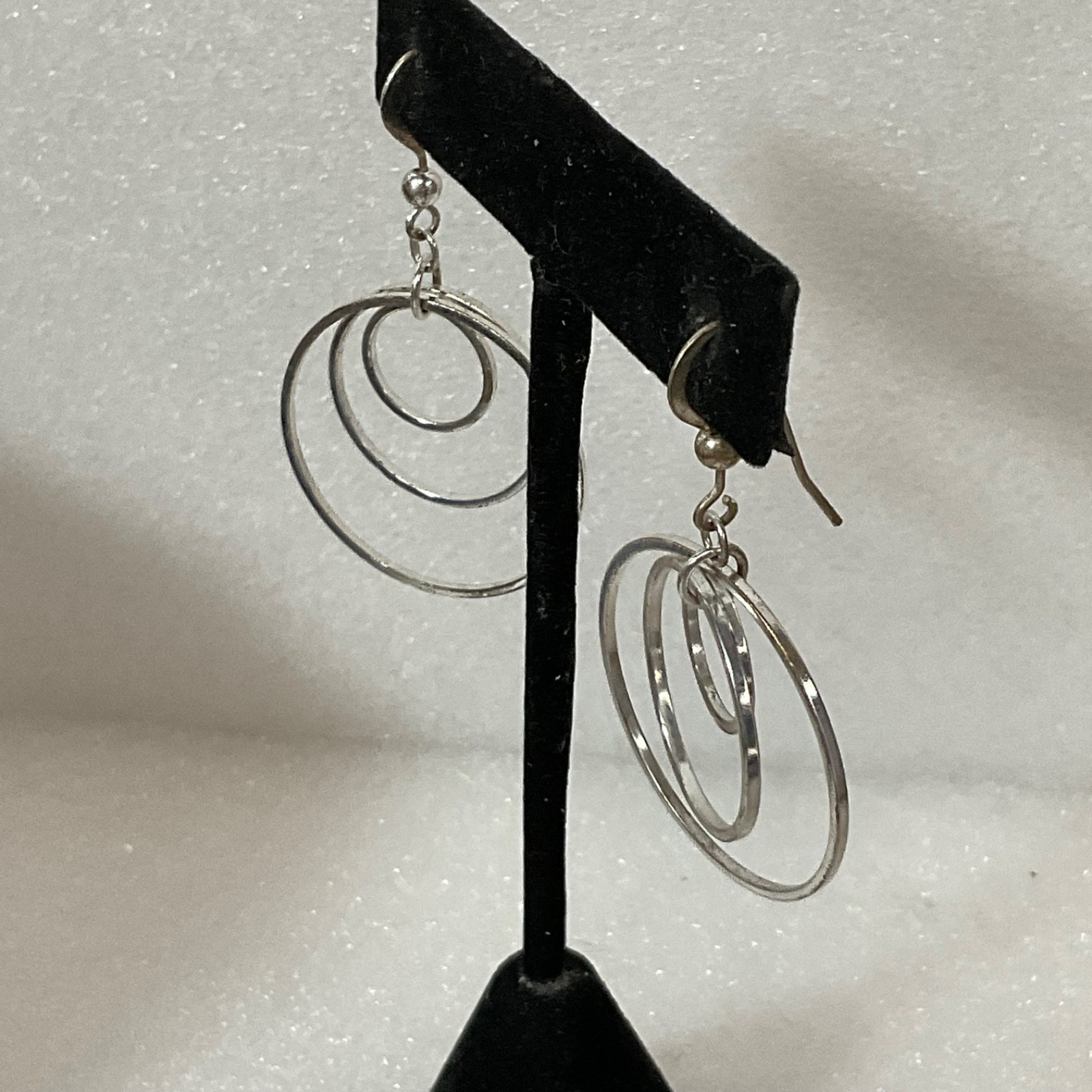 Vintage Silver Tone Triple Hoop Dangle Earrings 2in 4.15g Lightweight Modern - Image 5