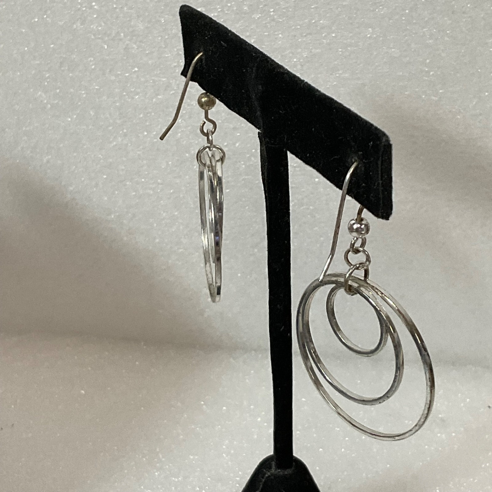Vintage Silver Tone Triple Hoop Dangle Earrings 2in 4.15g Lightweight Modern - Image 7