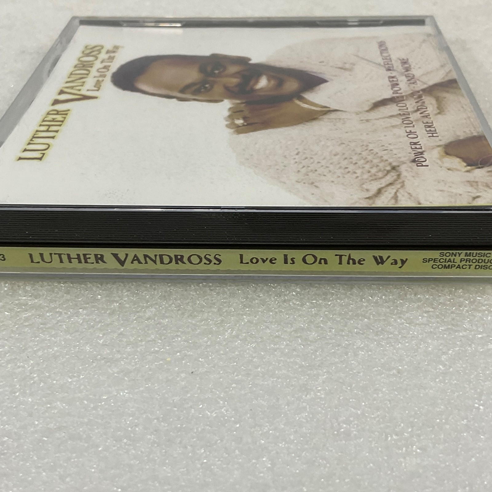Luther Vandross Love Is On The Way CD Sony Music Special Products A32893 - Image 5