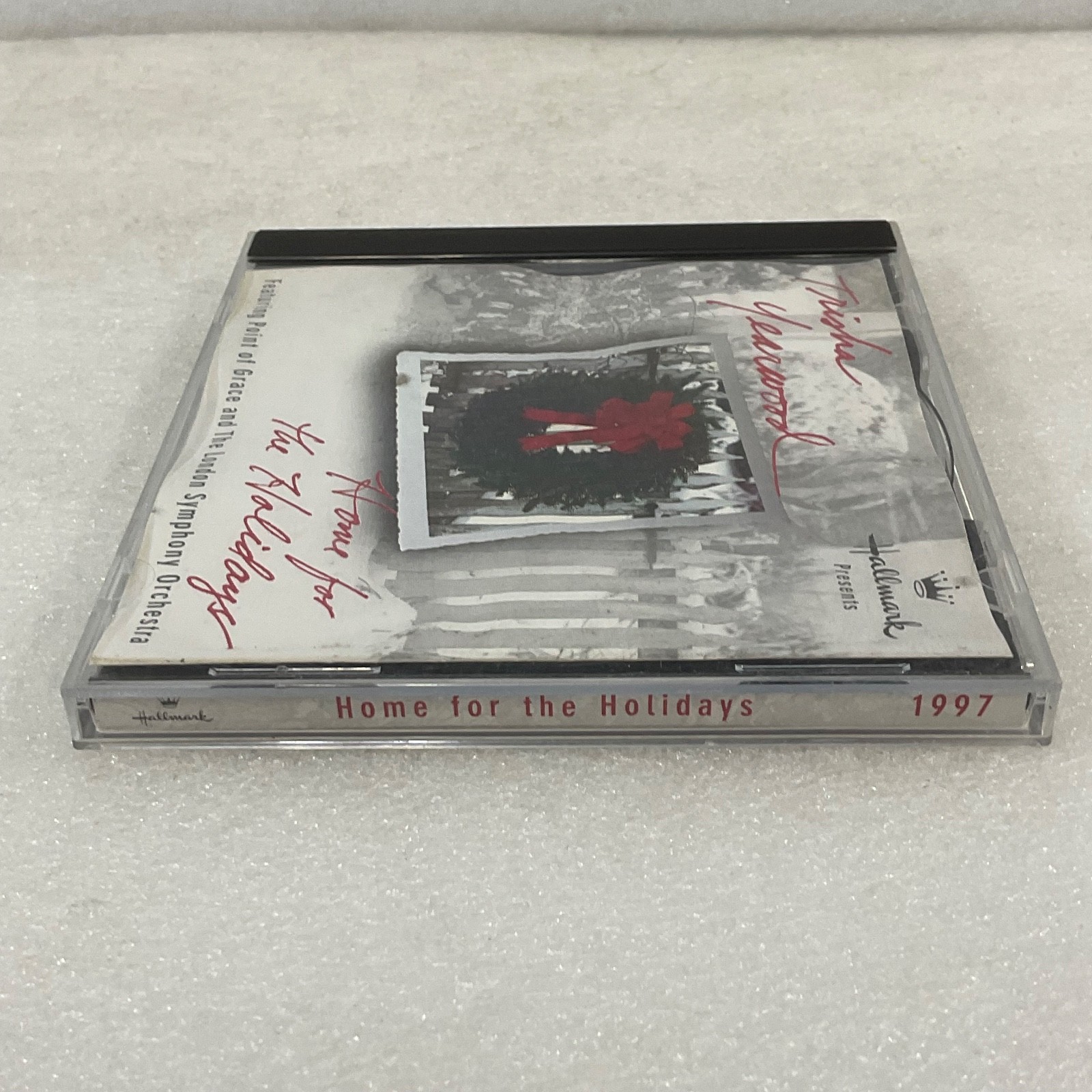 Trisha Yearwood Home for the Holidays CD 1997 Hallmark Christmas Album - Image 8
