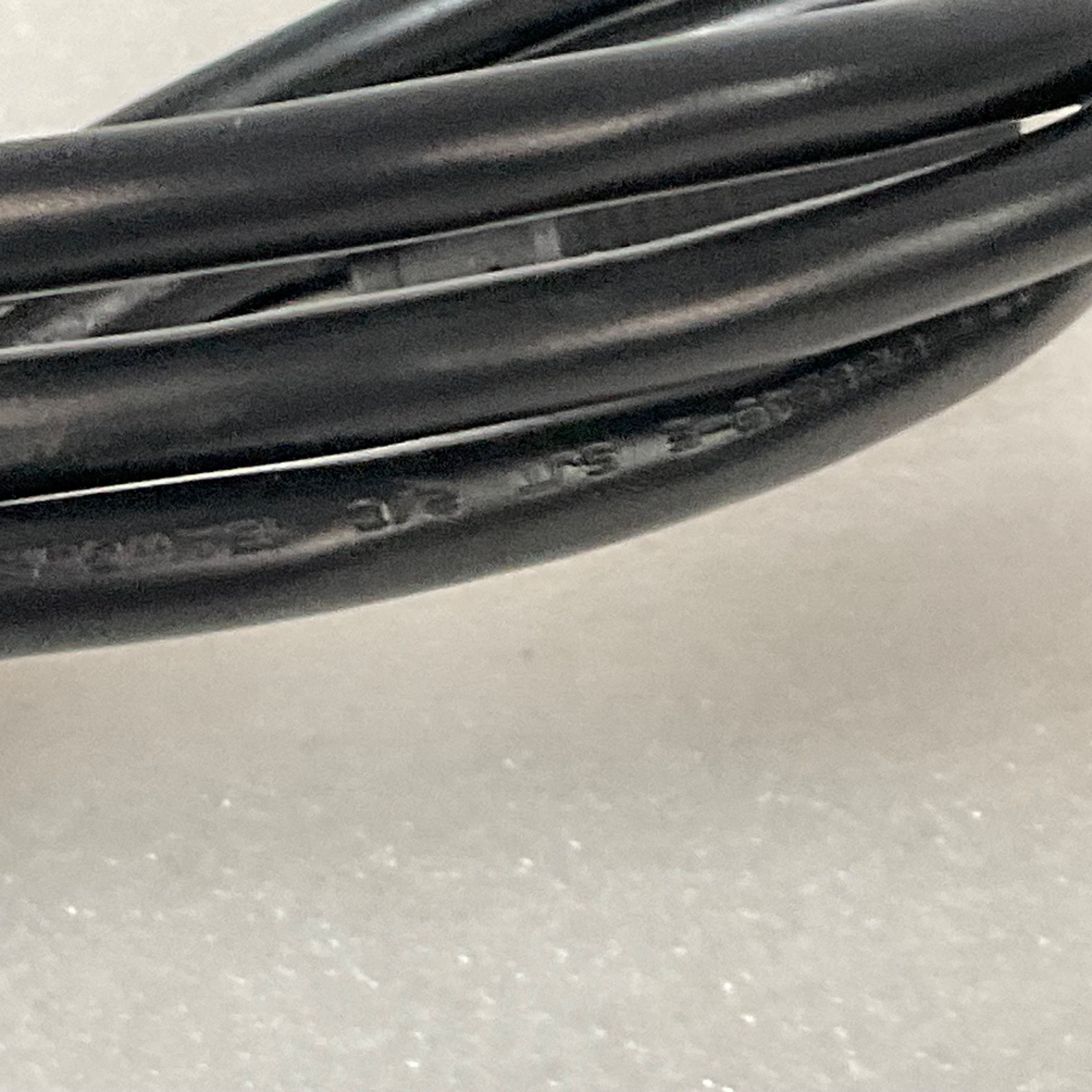 IEC C13 to NEMA 5-15P Power Cord Black 40 in 13A 125V - Image 13