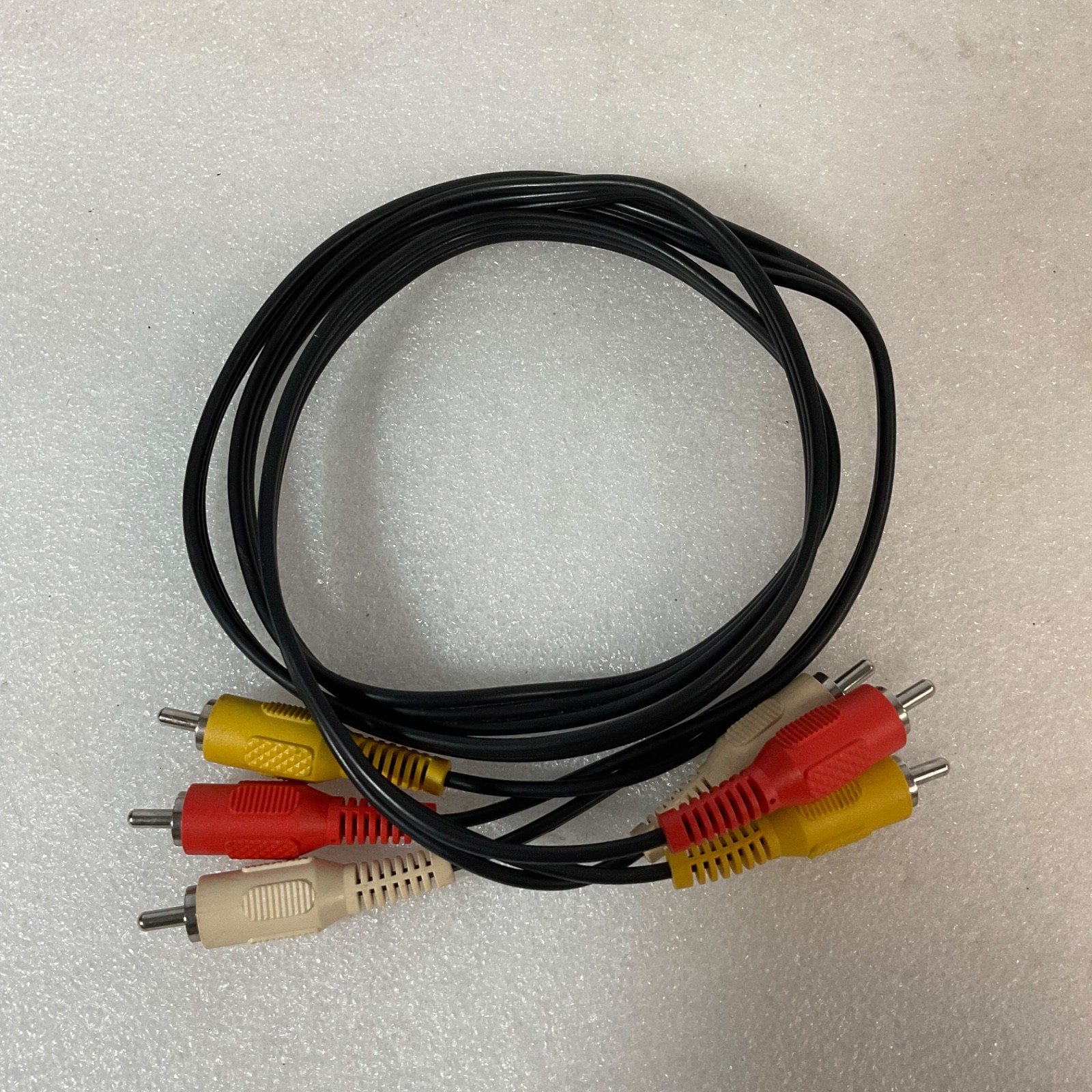 48 in RCA Composite Audio Video Cable Red White Yellow Male to Male - Image 1