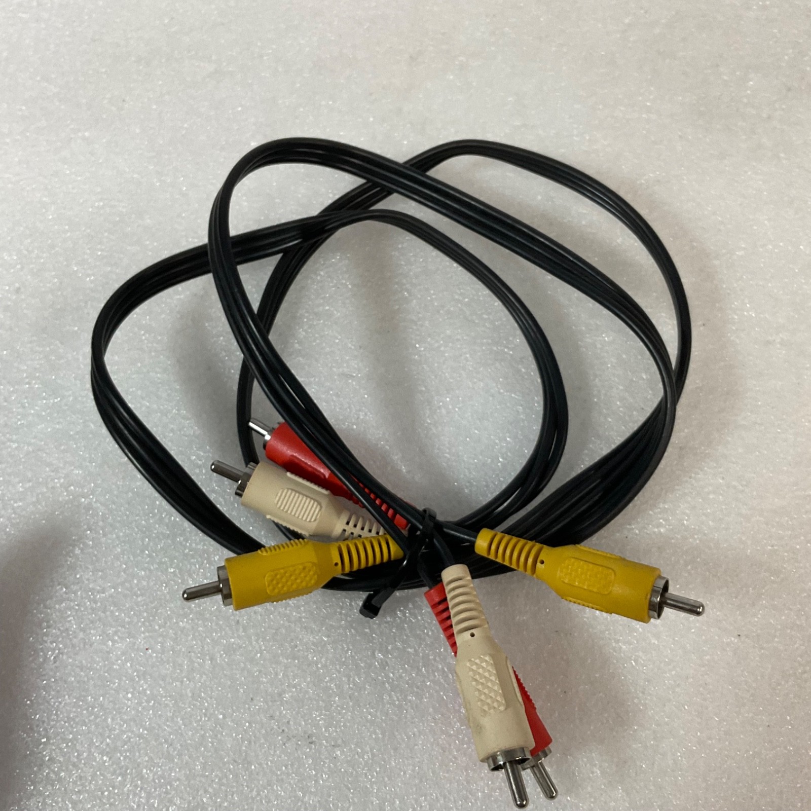 48 in RCA Composite Audio Video Cable Red White Yellow Male to Male - Image 5