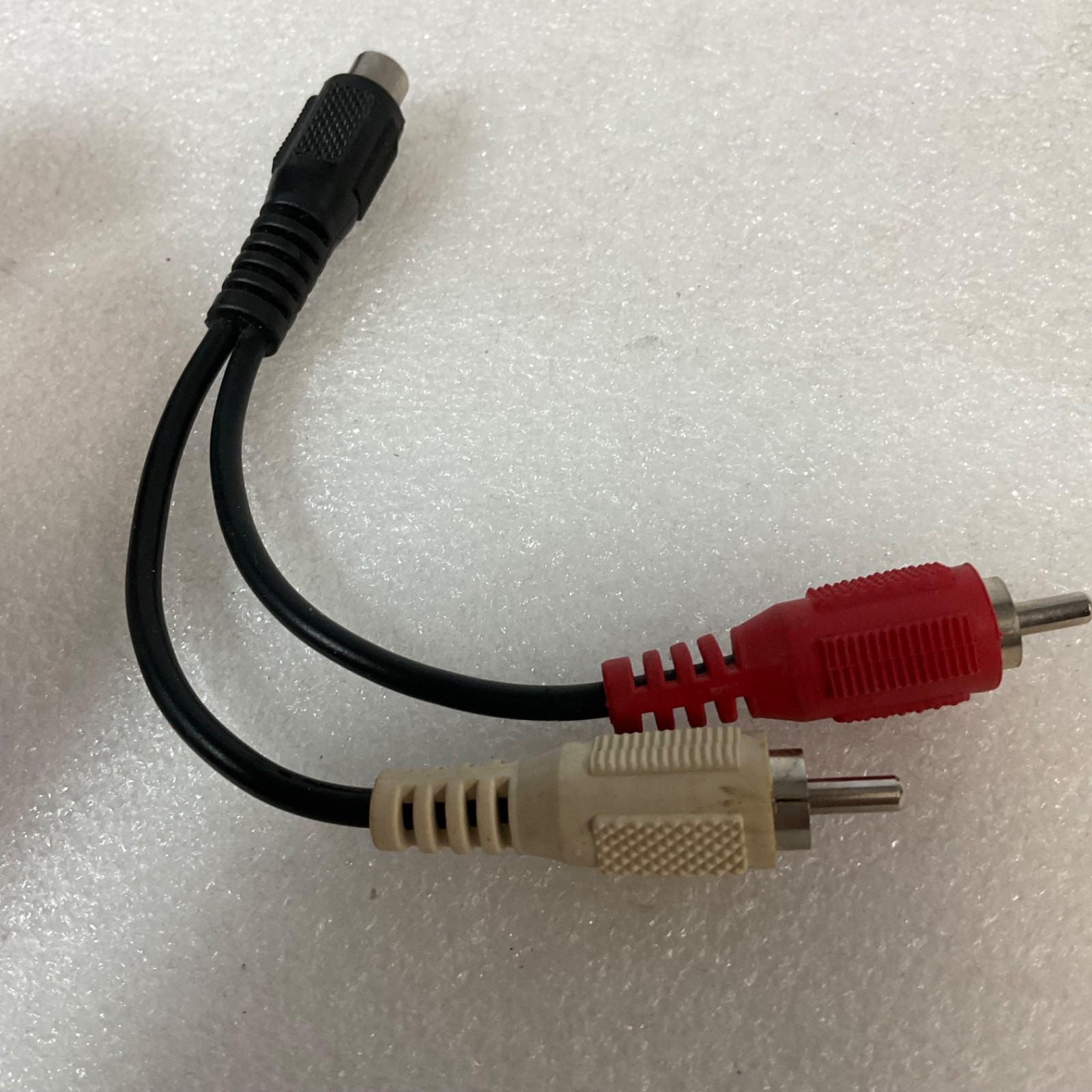 RCA Female to Dual RCA Male Y Adapter Cable 6 in Black Red White - Image 7