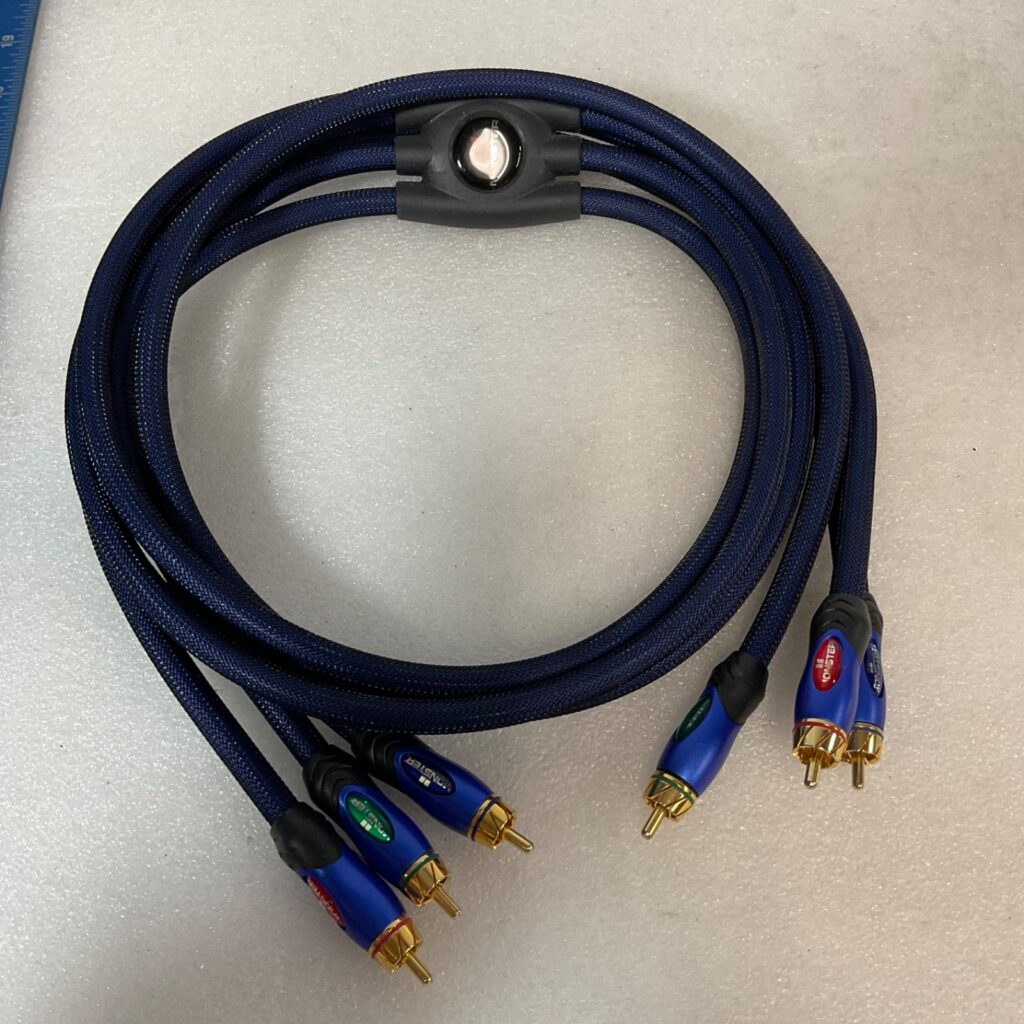 Monster Cable RGB Component Video Cable 48 in Braided Gold RCA Plugs - Image 1