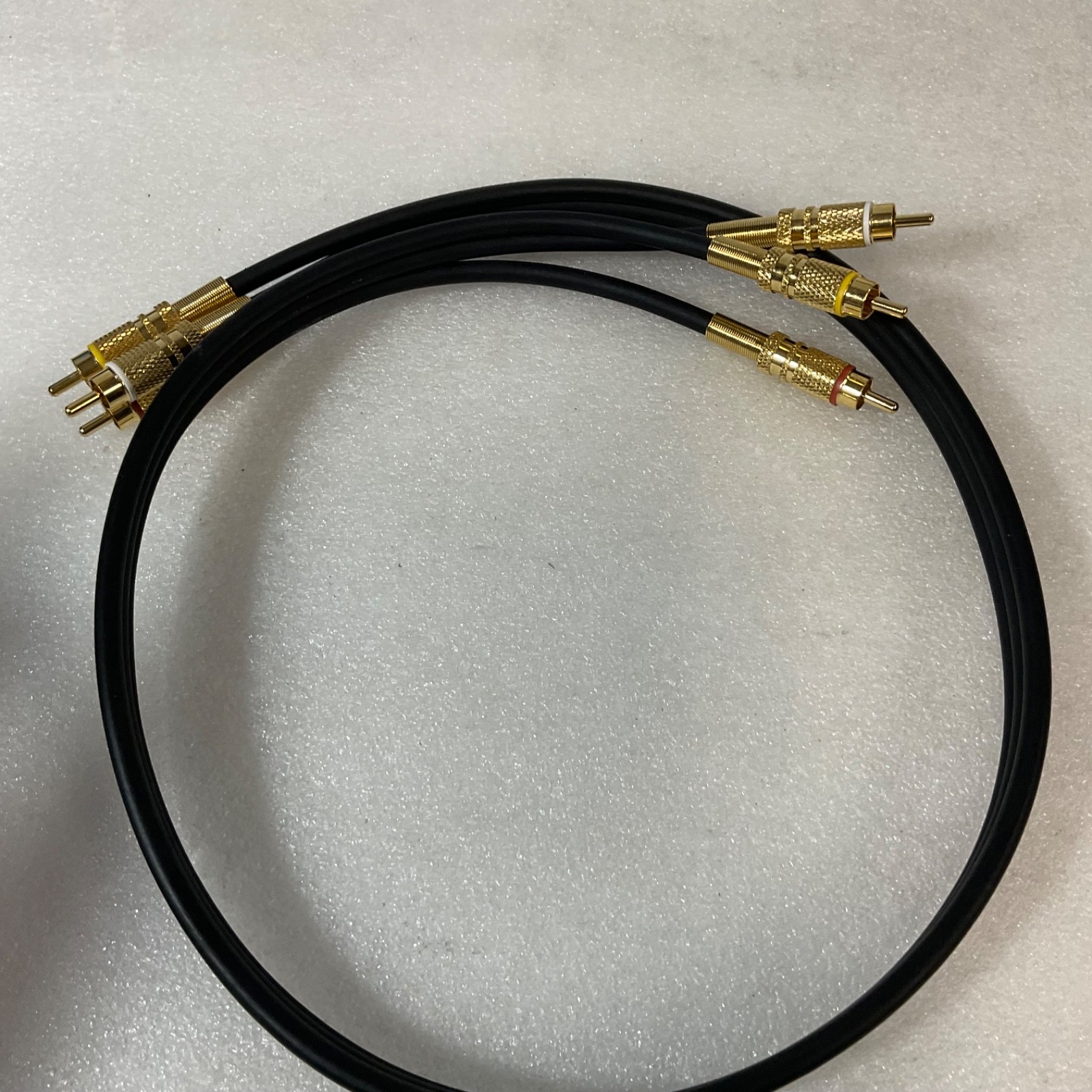 36 in Triple RCA Male to Male RGB Component Video Cable Gold Tone Connectors - Image 1