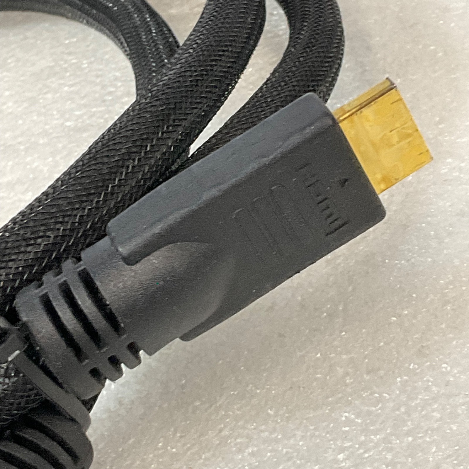 72 in Heavy Duty Braided HDMI Cable Gold Tone Connectors Black - Image 4