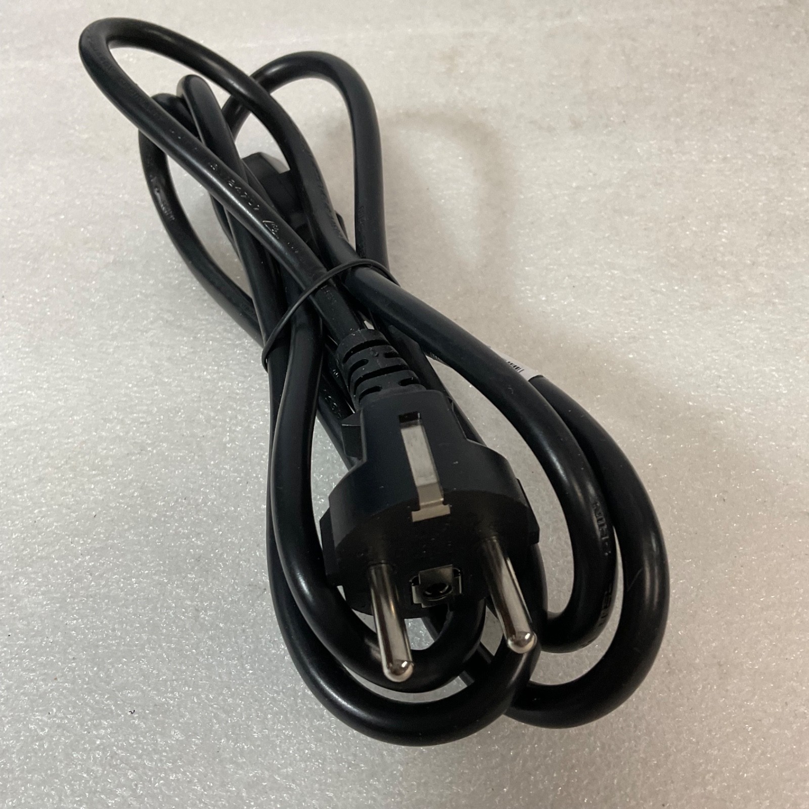 IEC C13 to Schuko Power Cable Black 10A 250V Well Shin - Image 1