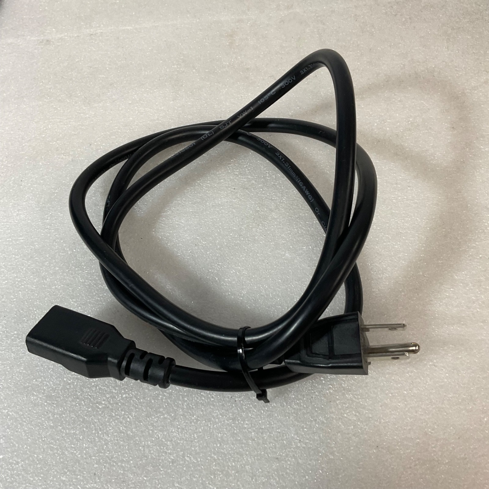 5 ft IEC C13 Power Cord 13A 125V NEMA 5-15P Black 60 in - Image 1