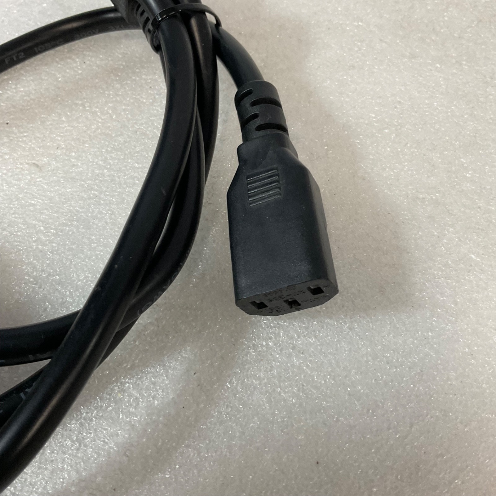 5 ft IEC C13 Power Cord 13A 125V NEMA 5-15P Black 60 in - Image 3