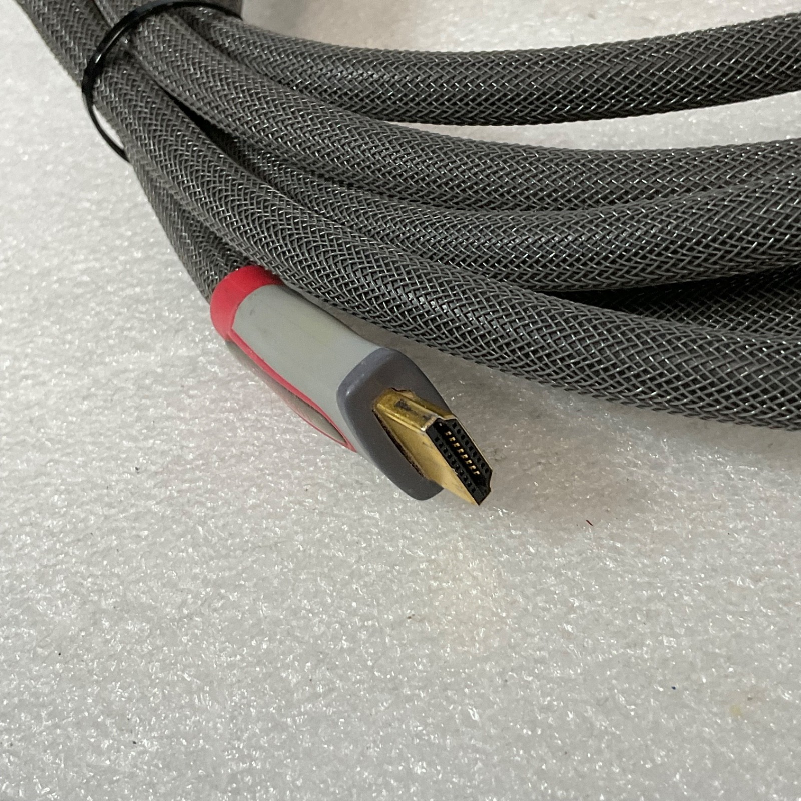 Rocketfish HDMI Cable 144 in Heavy Duty Braided Gray Red Gold Plated - Image 3