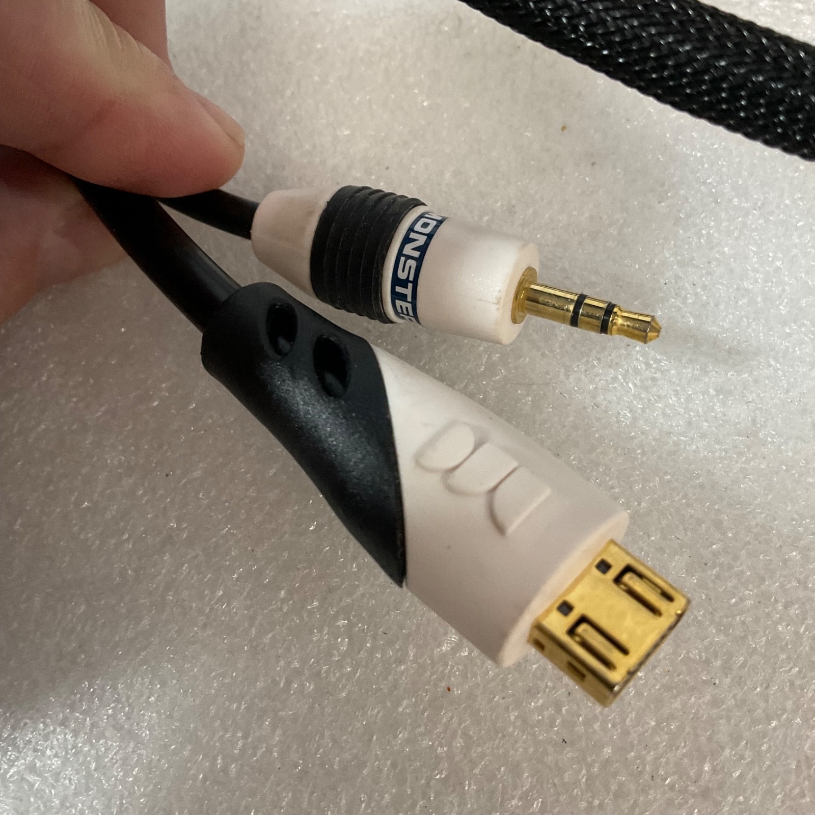 Monster Mini HDMI Type C to Component Video Cable 120 in RCA Audio - Image 3