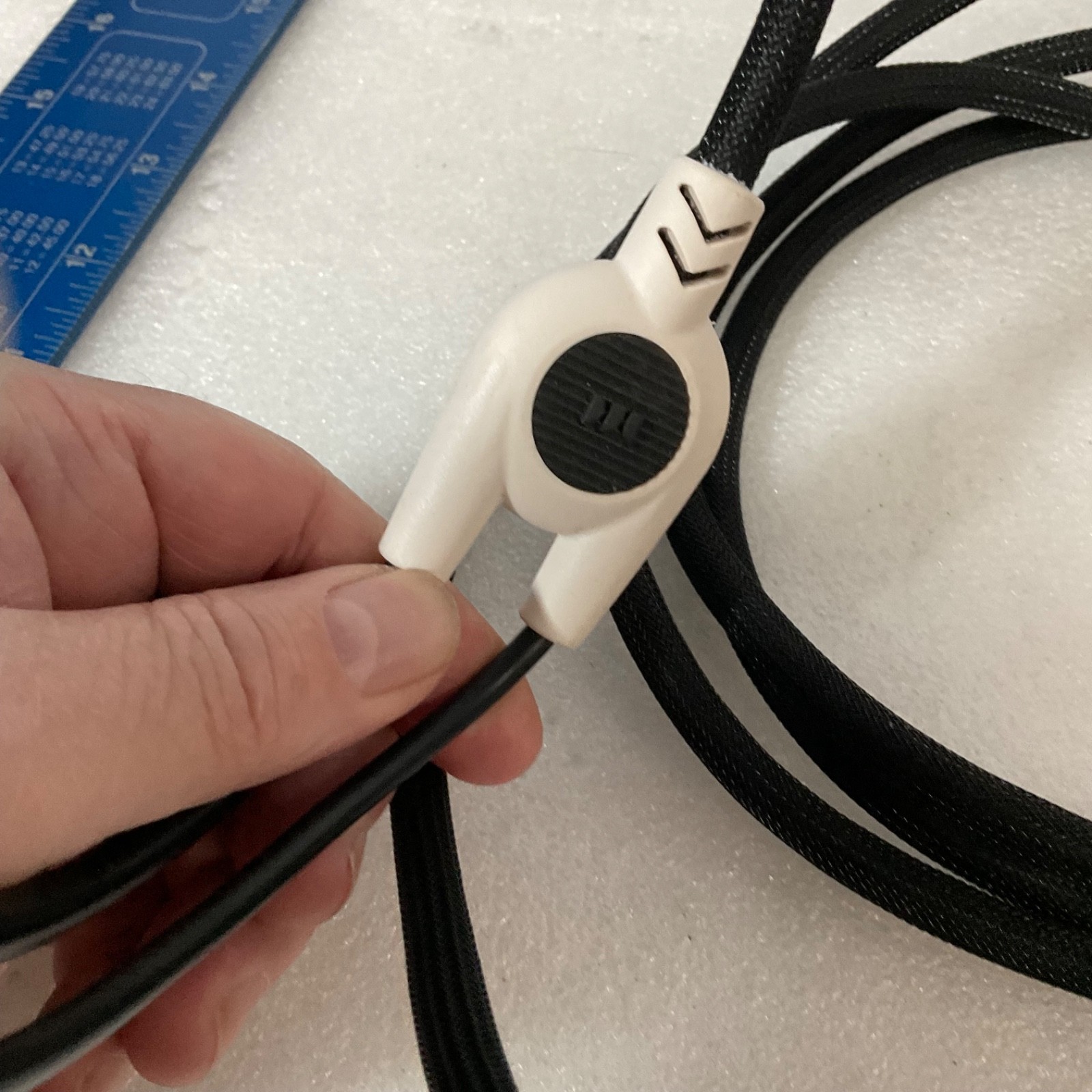 Monster Mini HDMI Type C to Component Video Cable 120 in RCA Audio - Image 7