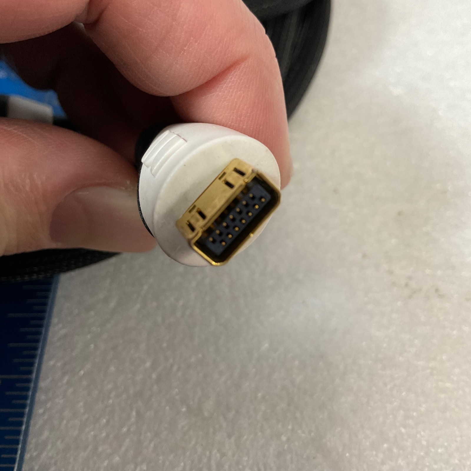 Monster Mini HDMI Type C to Component Video Cable 120 in RCA Audio - Image 9