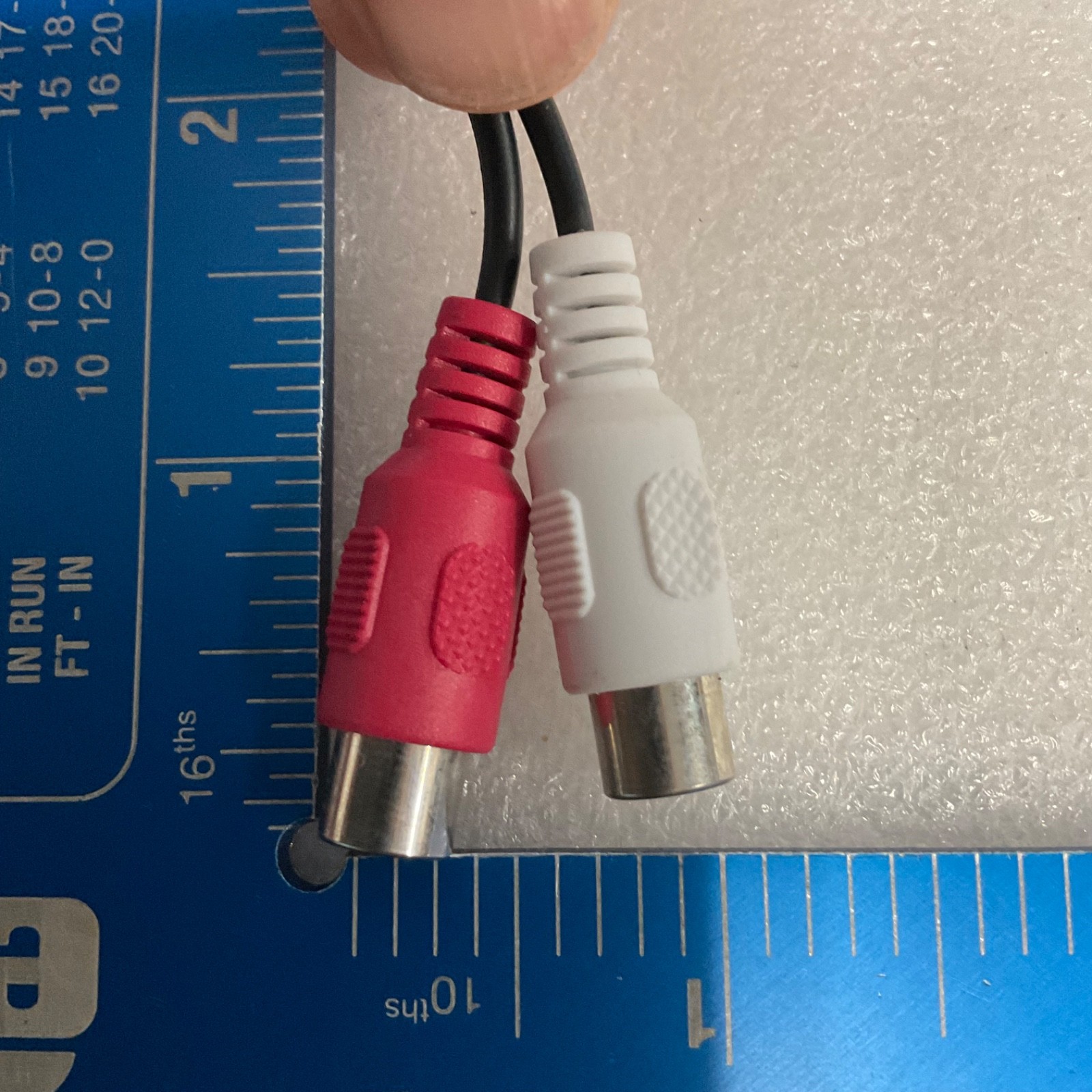 3.5mm TRRS Male to Dual RCA Female AV Adapter Cable Black - Image 3