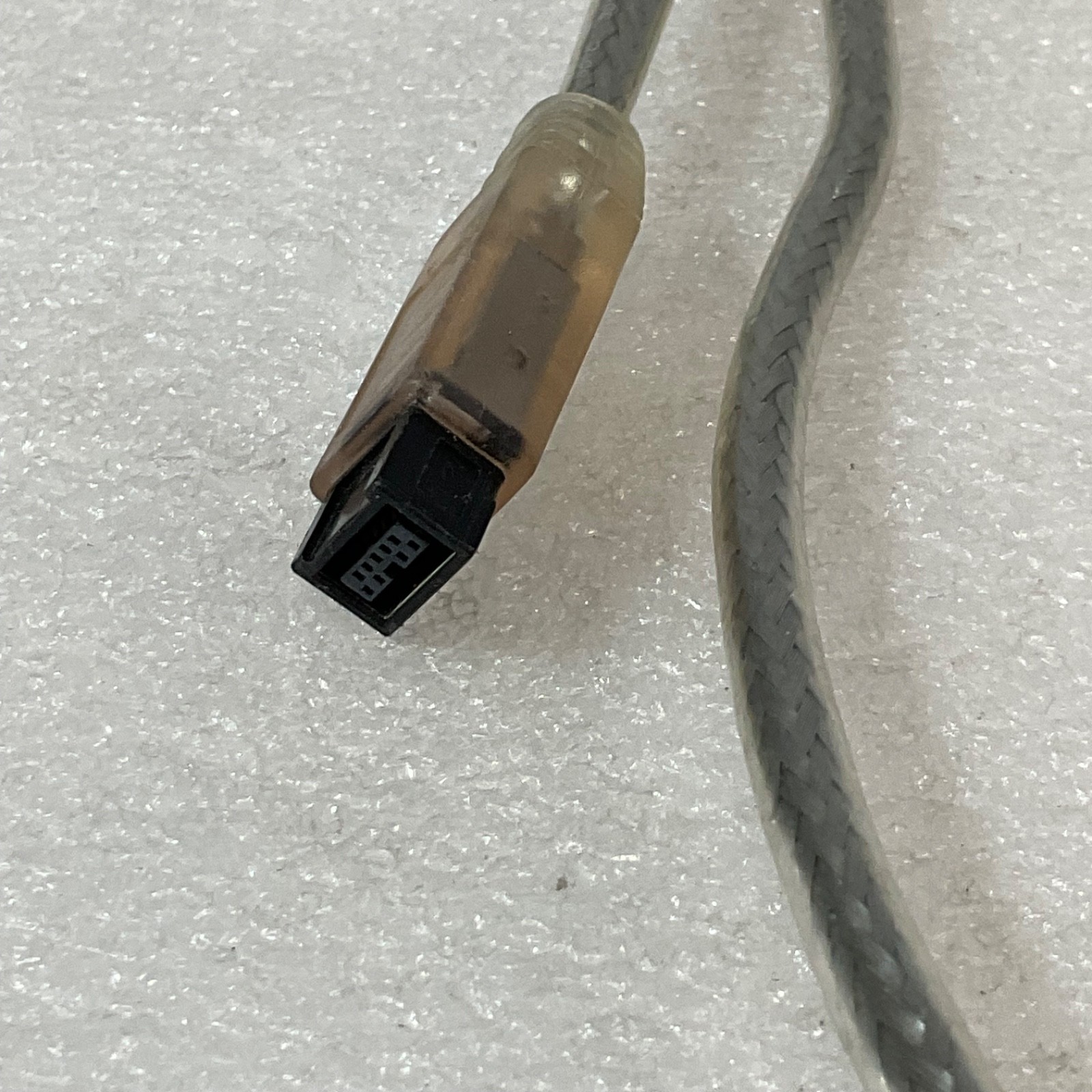 FireWire 800 IEEE 1394b Cable Male to Male Gray Braided 40 in - Image 3
