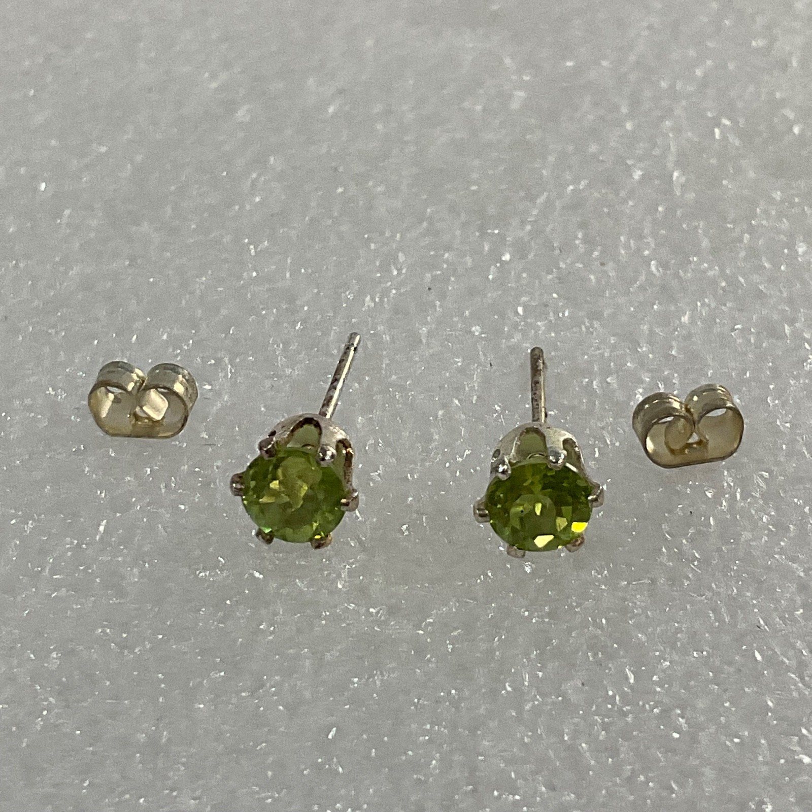 Effy Green Peridot Stud Earrings Round Stones Post Style 0.15in - Image 1