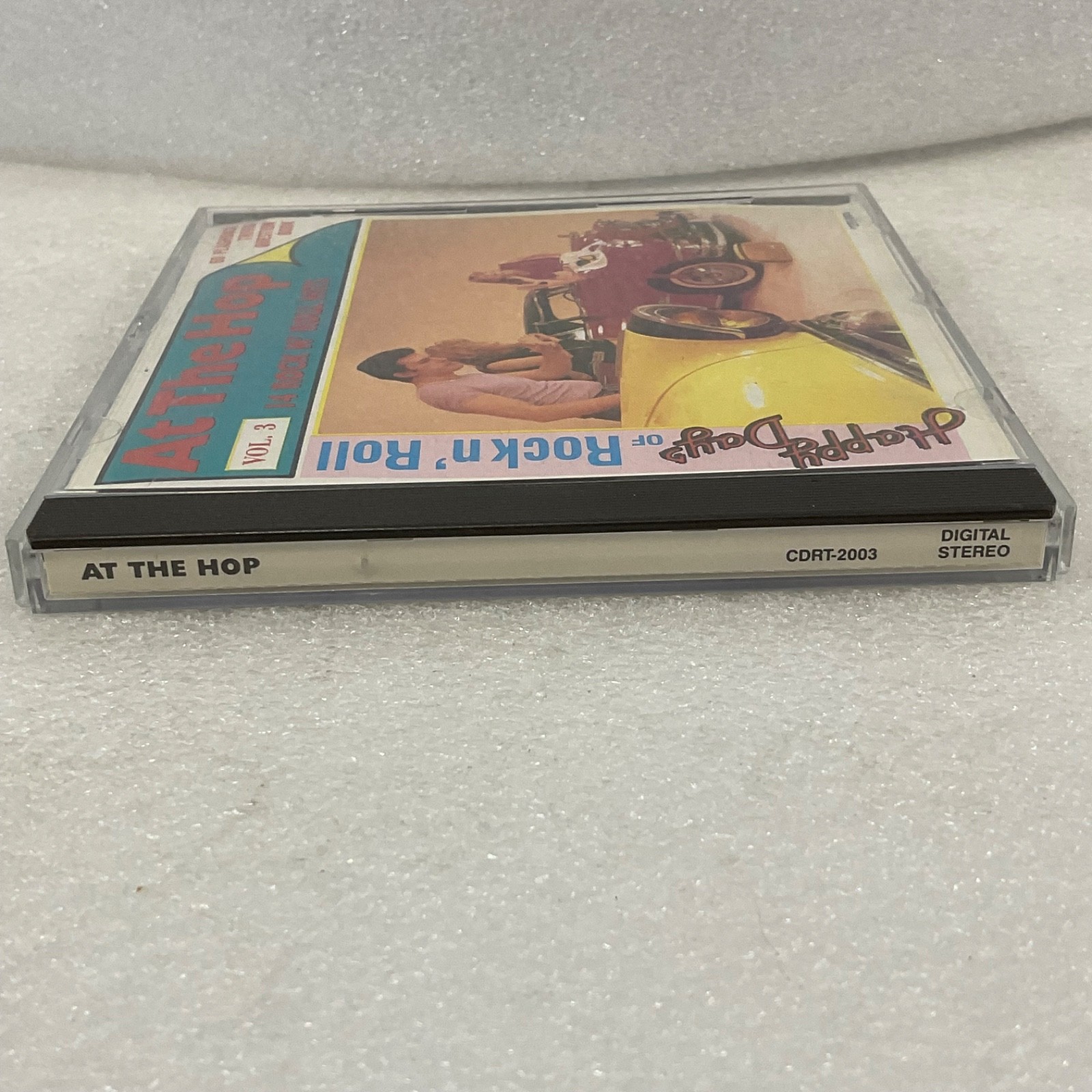 At The Hop Vol 3 14 Rock n' Roll Hits CD Happy Days of Rock n Roll - Image 3
