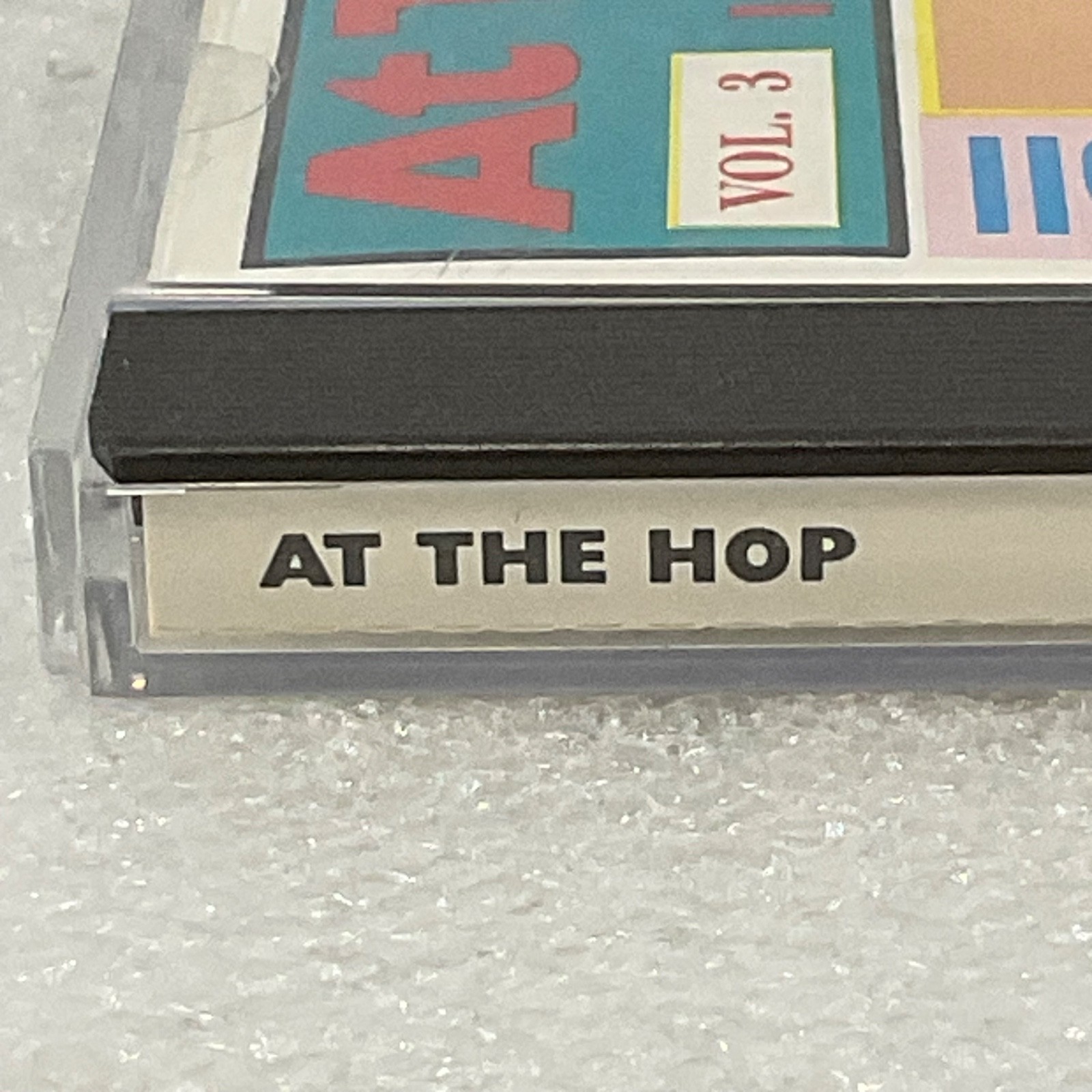 At The Hop Vol 3 14 Rock n' Roll Hits CD Happy Days of Rock n Roll - Image 4