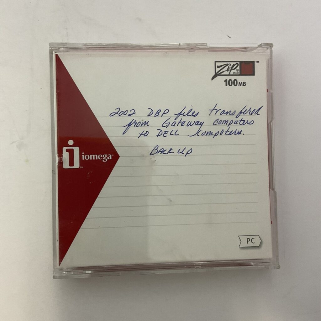 Iomega Zip Disk 100MB Used Blank Media May Contain Data - Image 1