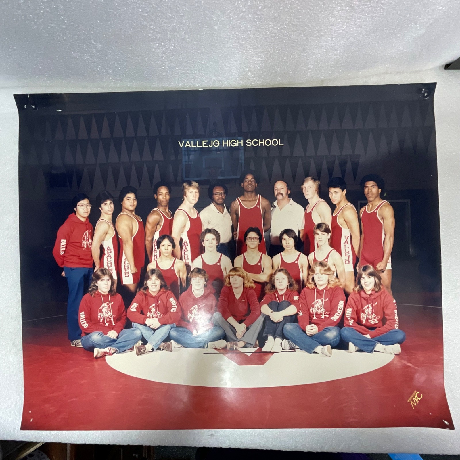 1984-85 Vallejo Senior High California Wrestling Team Photo 20 x 16 in - Image 1