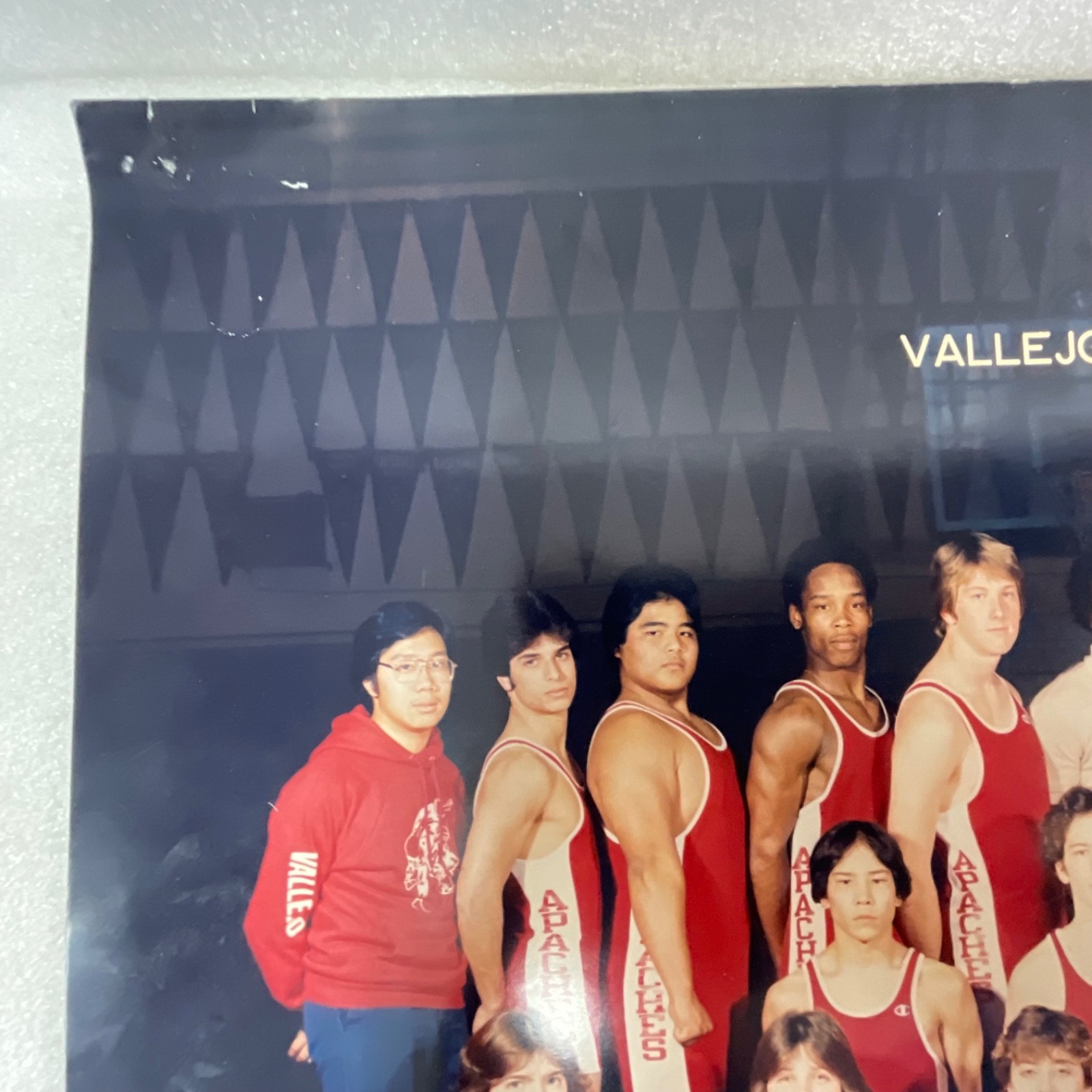 1984-85 Vallejo Senior High California Wrestling Team Photo 20 x 16 in - Image 3