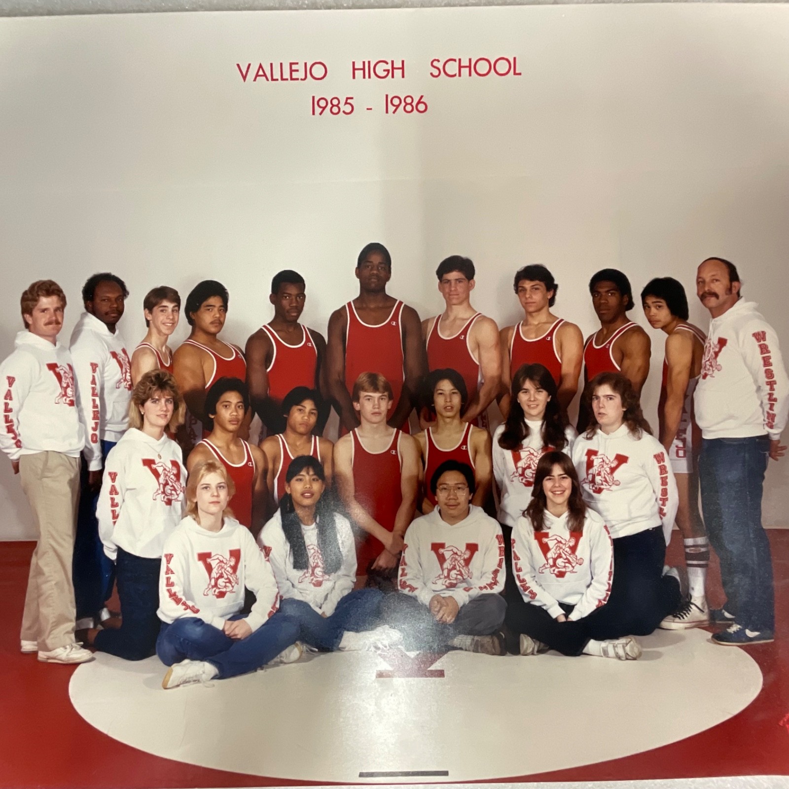 1985-86 Vallejo High School California Wrestling Team Photo 20 x 16 in - Image 2