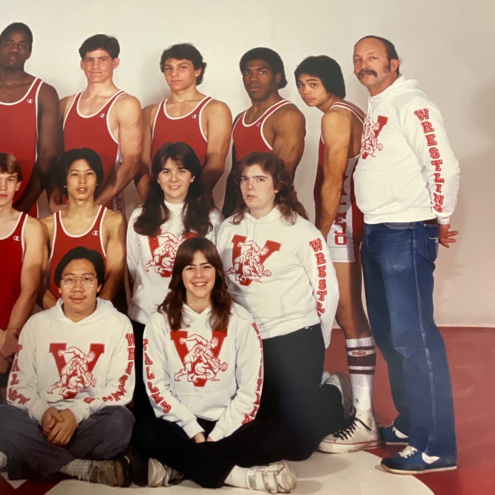 1985-86 Vallejo High School California Wrestling Team Photo 20 x 16 in - Image 5