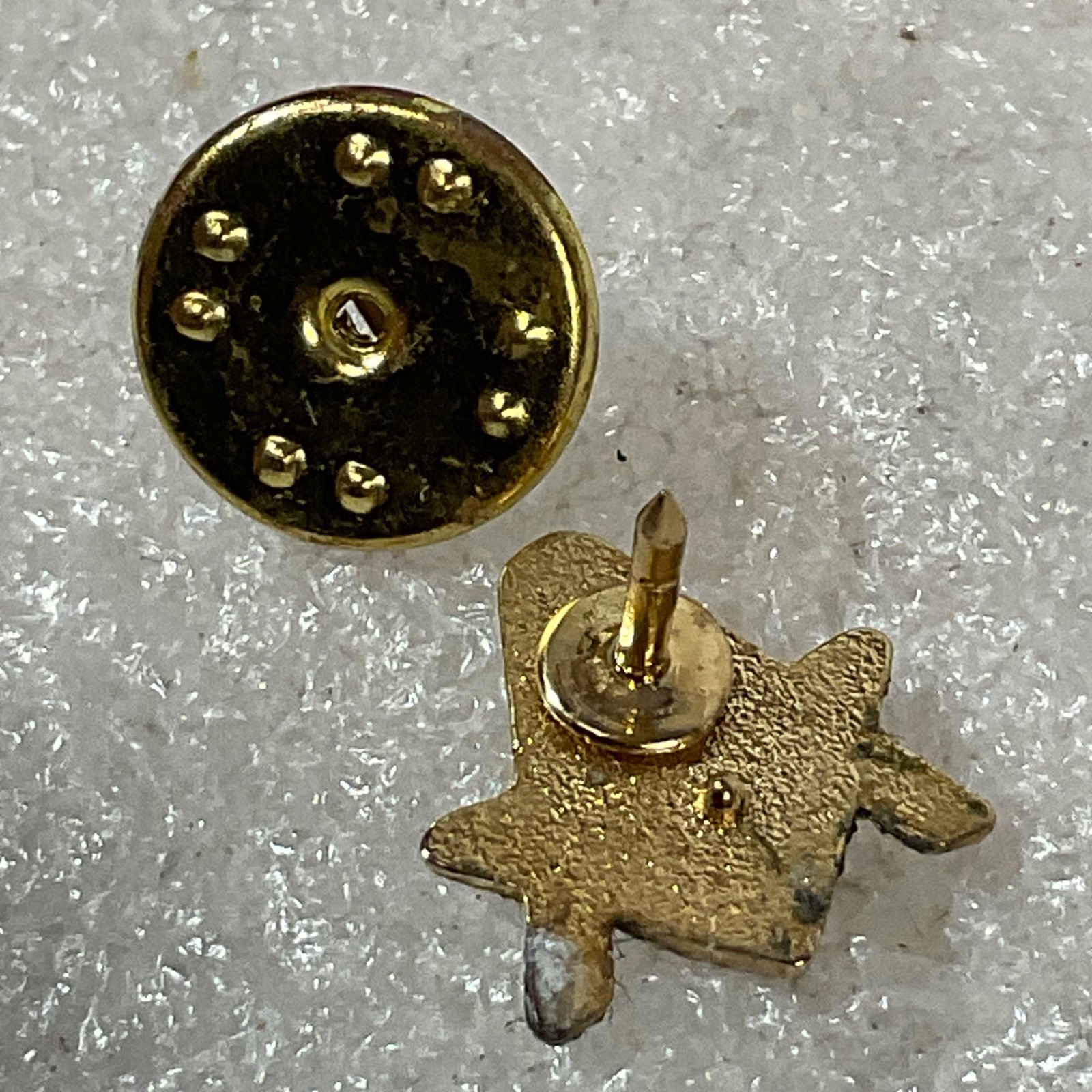 Small Masonic Square & Compass Pin Gold Tone Blue Enamel 0.4in Lapel Badge - Image 2